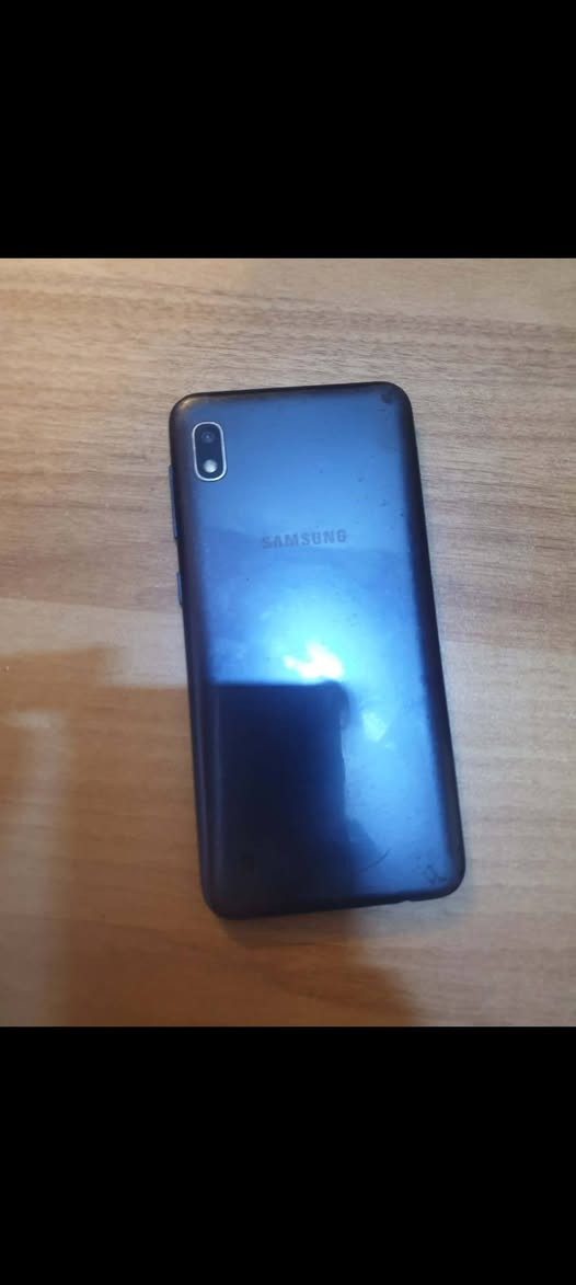 a10 ذاكرة ٣٢ نضافه فول سعر 
٥٠ الف قفل جهاز نضيف كولش 
مكان بغداد الامين الثانيه الاتصال 
***********
