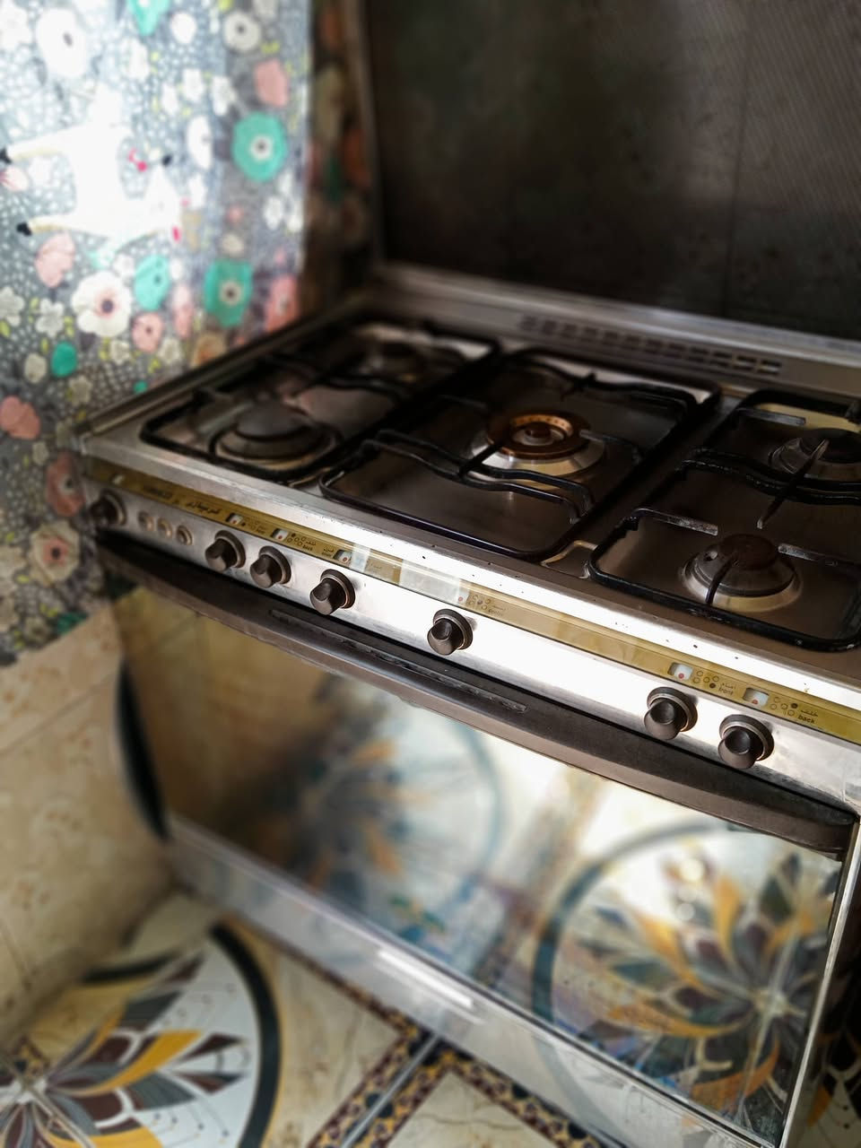 سلام عليكم طباخ كريازي شرط شغال كلة ونضافة شرط فرنه  مامشوي بي ابد ب300


**إذا كنت صاحب هذا الإعلان وتريد حذفه لأي سبب، رجاءا أرسل رسالة إلى الدعم الفني**