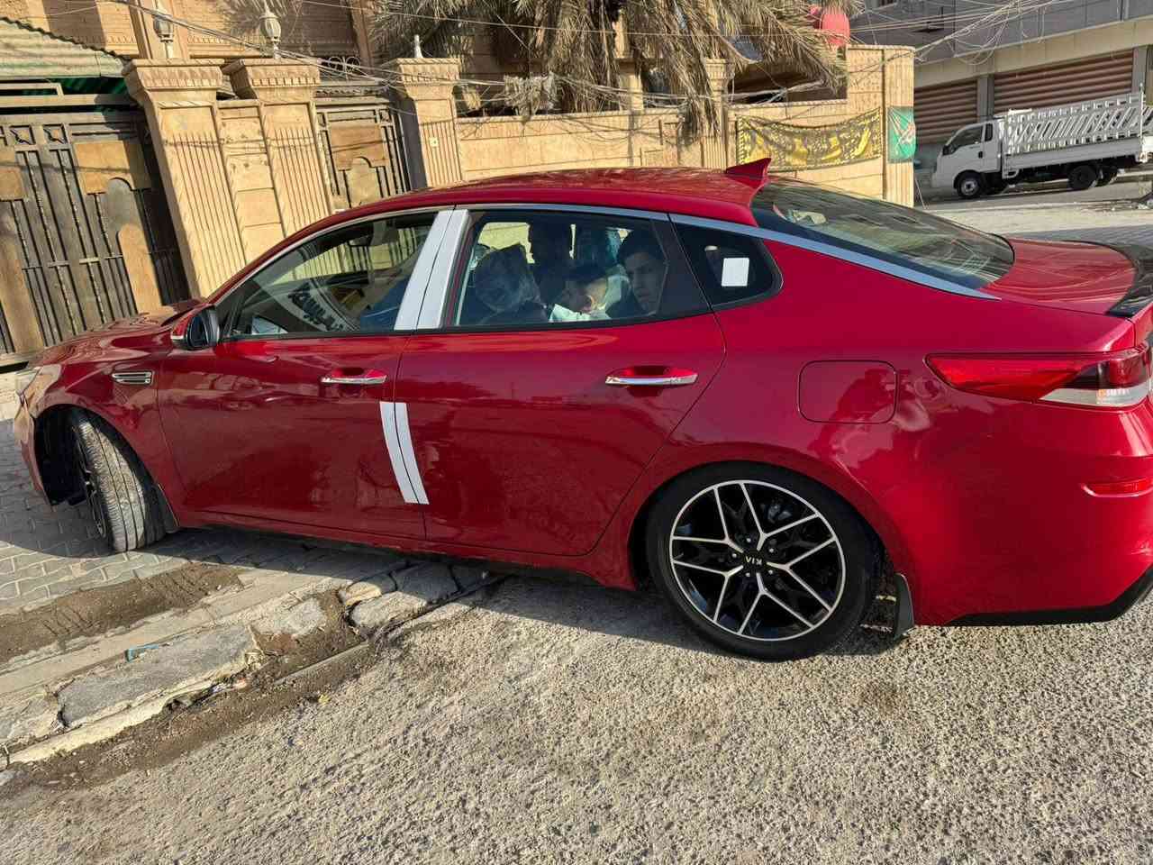 السلام عليكم سياره للبيع 
النوع اوبتيما الموديل 2019 الوارد خليجي عنوانهاا السماوه للتفاصيل ول الاستفسار اكثر اتصل 
***********
‏‪***********‬‏
