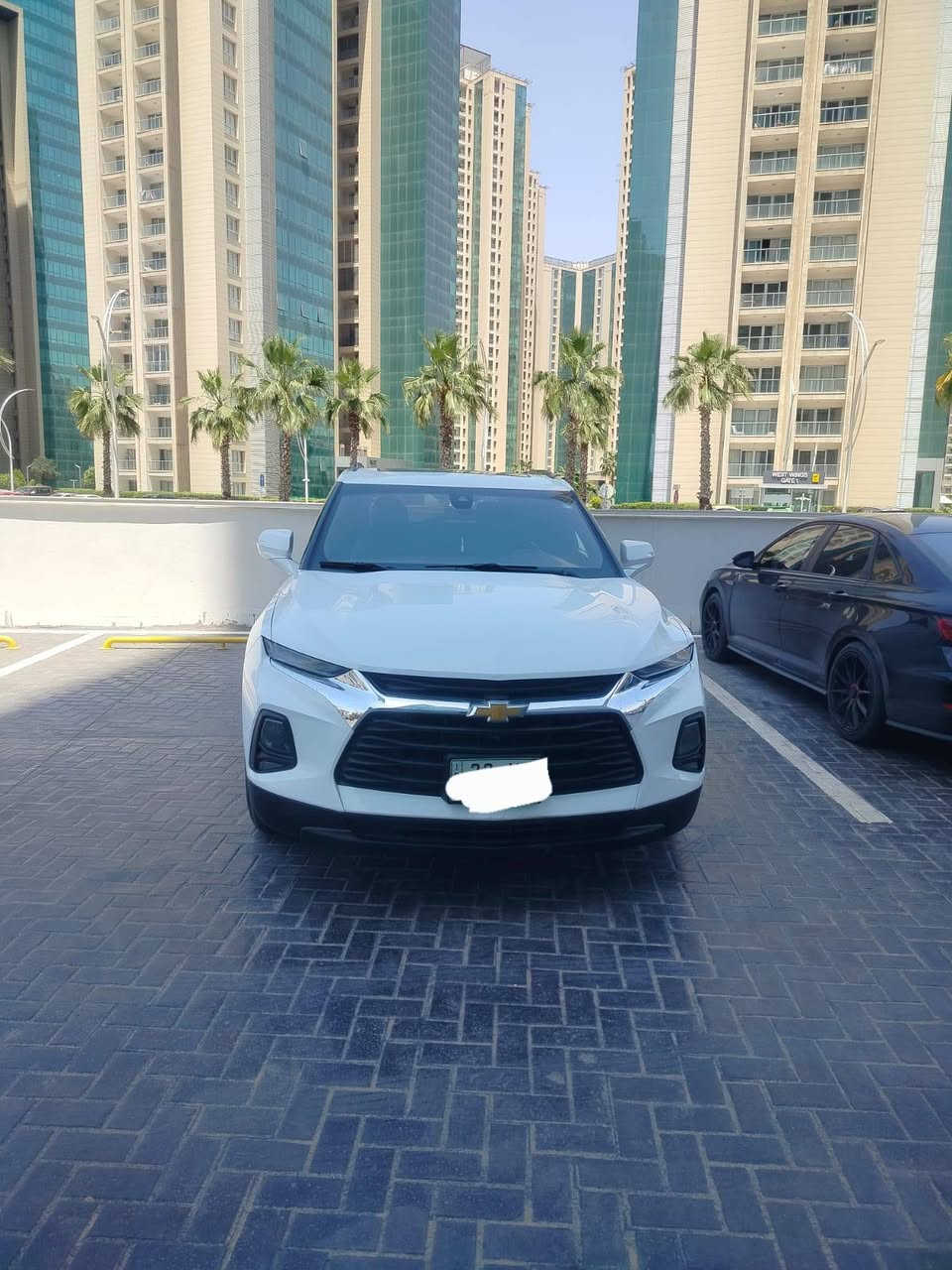 السلام عليكم  شوفرليت(بلايزر)  /2020/حادث جاملق وربع الباب صبغ حادث امريكا بدون دواخل وبيهة بارد شوية بل جاملق الخلفي الورة السايق ماشية 101الف ميل رقم اربيل سنوية بسمي شرط التحويل محرك 6//3600 تخم تاير جديد صدر امامي خلفي كلة وضع شركة  مواصفات LT3 خمس كامرات دواره /بنوارما /جنطة كهرباء خمس بصمات تشغيل عن بعد وبعد بيهة مواصفات مكان السيارة اي استفسار اتصال عل رقم ***********ابو محمد
