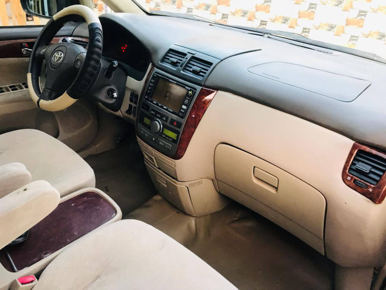 السلام عليكم
ابسوم موديل 2002
تحويل مباشر سنويه لغايه 2031
 رقم بصره 
تخم تاير جديد حداديه كير مكينه خير من الله 
مكاني ذي قار
السعر 108
***********
***********
