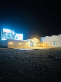 عملي الديكورات الداخليه والفلين الخارجي وجميع انواع الصباغ وعمل ماده ا...