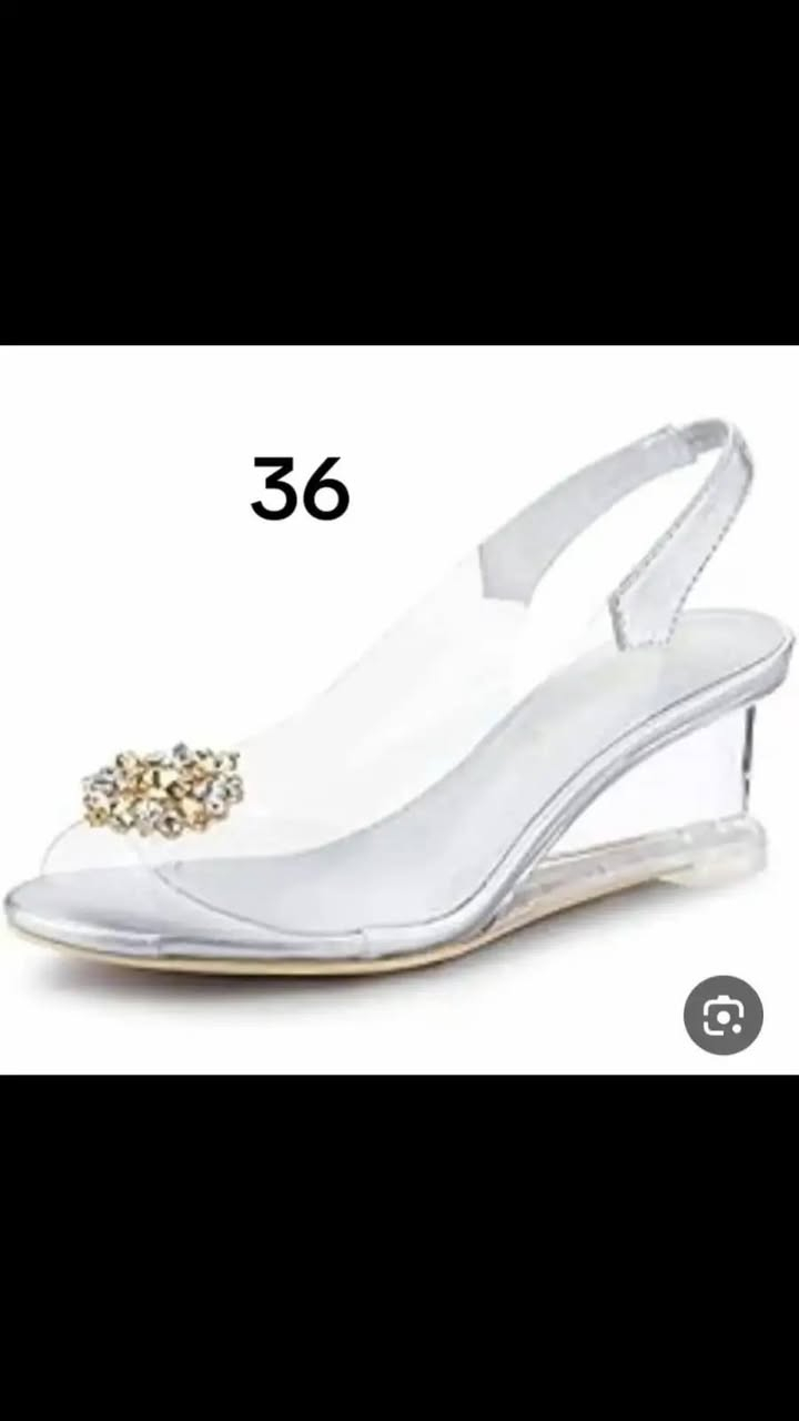 احذية ماركة بريطاني السعر 7 الاف والتوصيل 3 الاف كل المحافظات للحجز واتساب ***********
