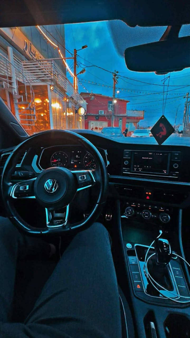 جيتا gli 35 موديل 2021
ممشي 54 الف مايل 

مواصفات 35 يعني 
1_ بصمة 
2_ كشنات سپورت و هيتر
3 - شاشه و كاميرا و أپل كار پله ي
4 - لايت دبل عدسة 
5- رادار أمامي و خلفي و جانبي
6 - كير سپورت و شفتات ستيرن
7 - تحكم ستيرن كامل ستيرن GLI
8- تبريد لمس 
9- مودات قيادة علي شاشة منها سپورت و أيكو و كومفورت 
10- بريك لمس 
11- تراكشن عادي  و سپورت بلس 
12- جامات كهربائية
13 - دشبول LED 12 ألوان 
14-لانج كونترول بلادي - باقي مواصفات معروفة ) 

السيارة حادثها خفيف دواخل ماكو و أيرباكات سليمة بلادي بشرط 
صفحة سايق قطعتين كلير أمريكا و قطعتين صبغ و روبع بنيت صبغ  

الكير و المحرك و كهربائيات و رادارات و حجر بيئة كلها بشرط 🌺

مكان سياره حاليا بغداد
للاستفسار 
***********
