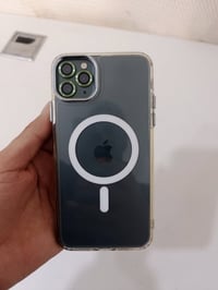 ١١ برو ماكس ذاكرة ٢٥٦  لون زيتوني  بطارية ٩٣ معلاية  مستبدل شاشة اصلية...