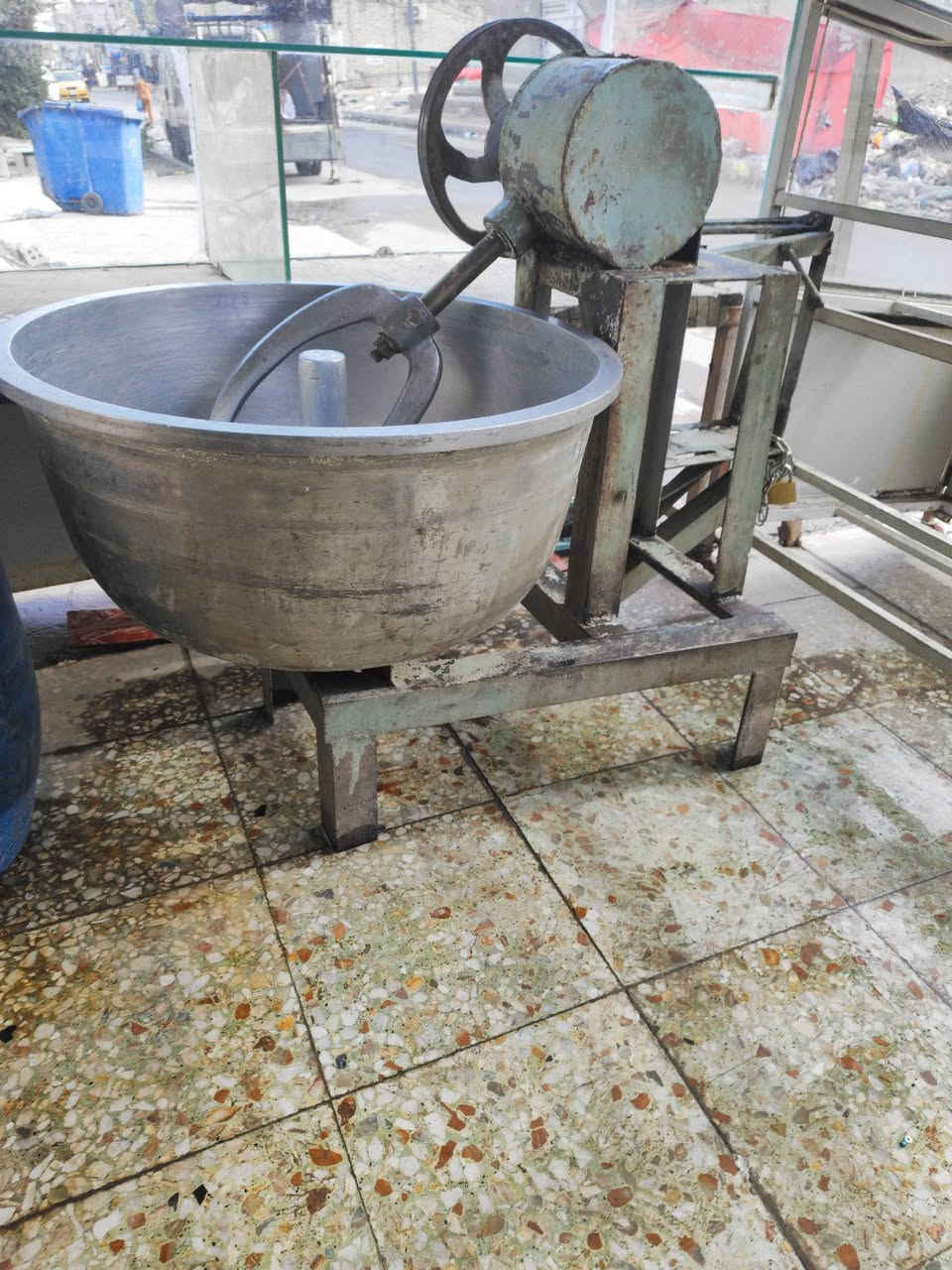 عجانه للبيع ام جيس نضيفه لجدر سوري 
*********** سعرها 350
