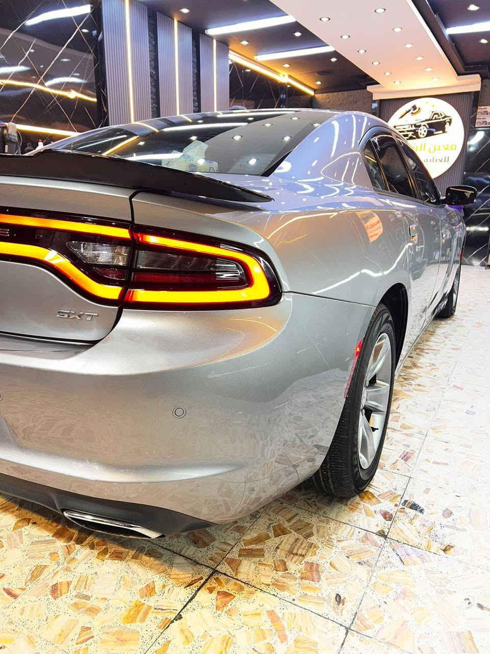 السلام عليكم.
جارجر. خليجي مكفولة من الصبغ والتبديل والايرباكات سليمة . بيها فقط بارد اقل الشبر. بخشم الجاملغ الامامي الايمن. السيارة بعدها بحالة الوكالة. بالكارتون.. وممشتغلة ع خط.
السعر ٢٢٢ وبيها مجال. ماشية ٧٤ الف. مكانها بغداد.. رقم السيارة اربيل بأسمي. ***********.
