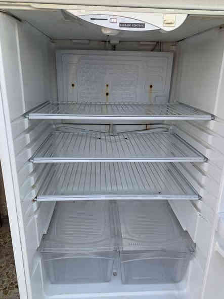 للبيع نظافة كدام العين سعر 150وبي مجال ***********
