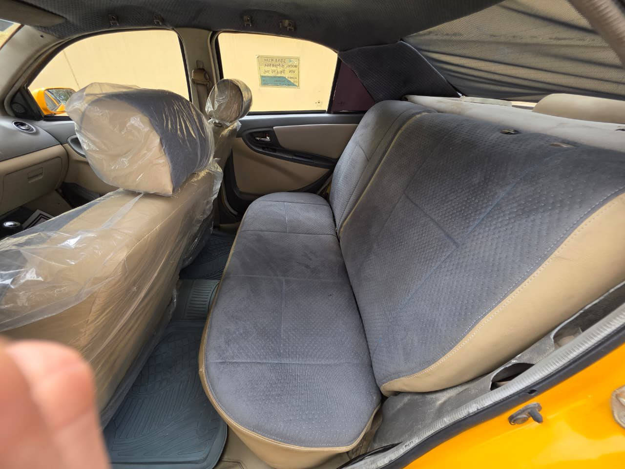 جيلي ام كي
السلام عليكم 
جيلي ام كي 
موديل 2011
رقم رقم بغداد مشروع وطني 
هيئة و غرامات صفر شرط التحويل 
بيها بارد بل جاملغ النفر والباب ومصبوغه عام للجماليه 
تخم تاير جديد 
ادامه كامل عليها سياره مال رزقه 
السياره ناقصها بس تبريد 
وترايك ع بغداد 
السعر 38وبيها مجال 
للتواصل
مكان سياره موصل 
 
***********الاتصال 
***********واتساب
