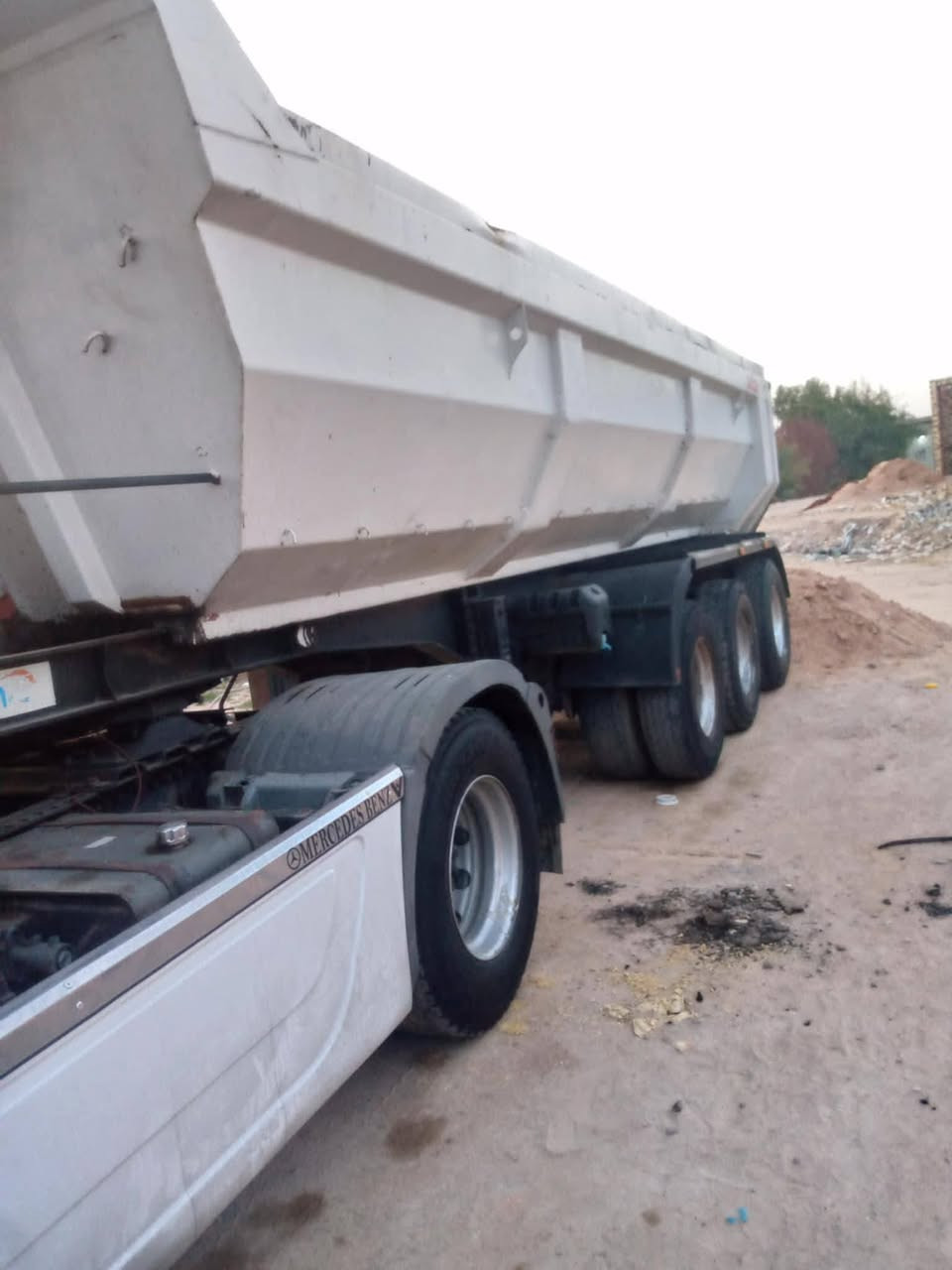 سلام عليكم للبيع اكسور مكفول كفاله عامه مكينه حجم 1843 لا تنقيص ولا تبخير كير كهربائي اكسل شاصي كله كفاله تبريد بلادي وثلج تخم تاير سياره جاهزه لعمل عربانه حوضيه 3دناكير مكفوله الرقم ***********
