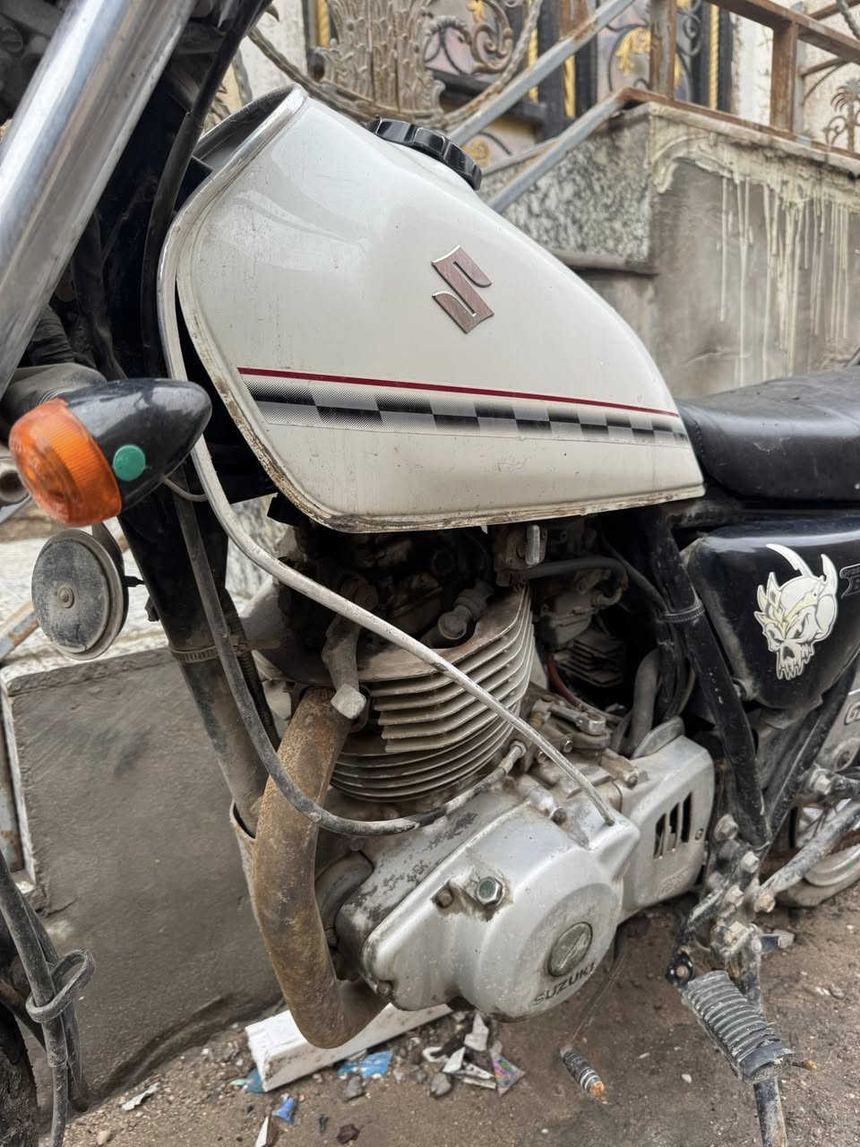 للبيع ساسوزكي ام زت لدوات رقم شاصي موجود سعر 600 مكاني بصره ***********
