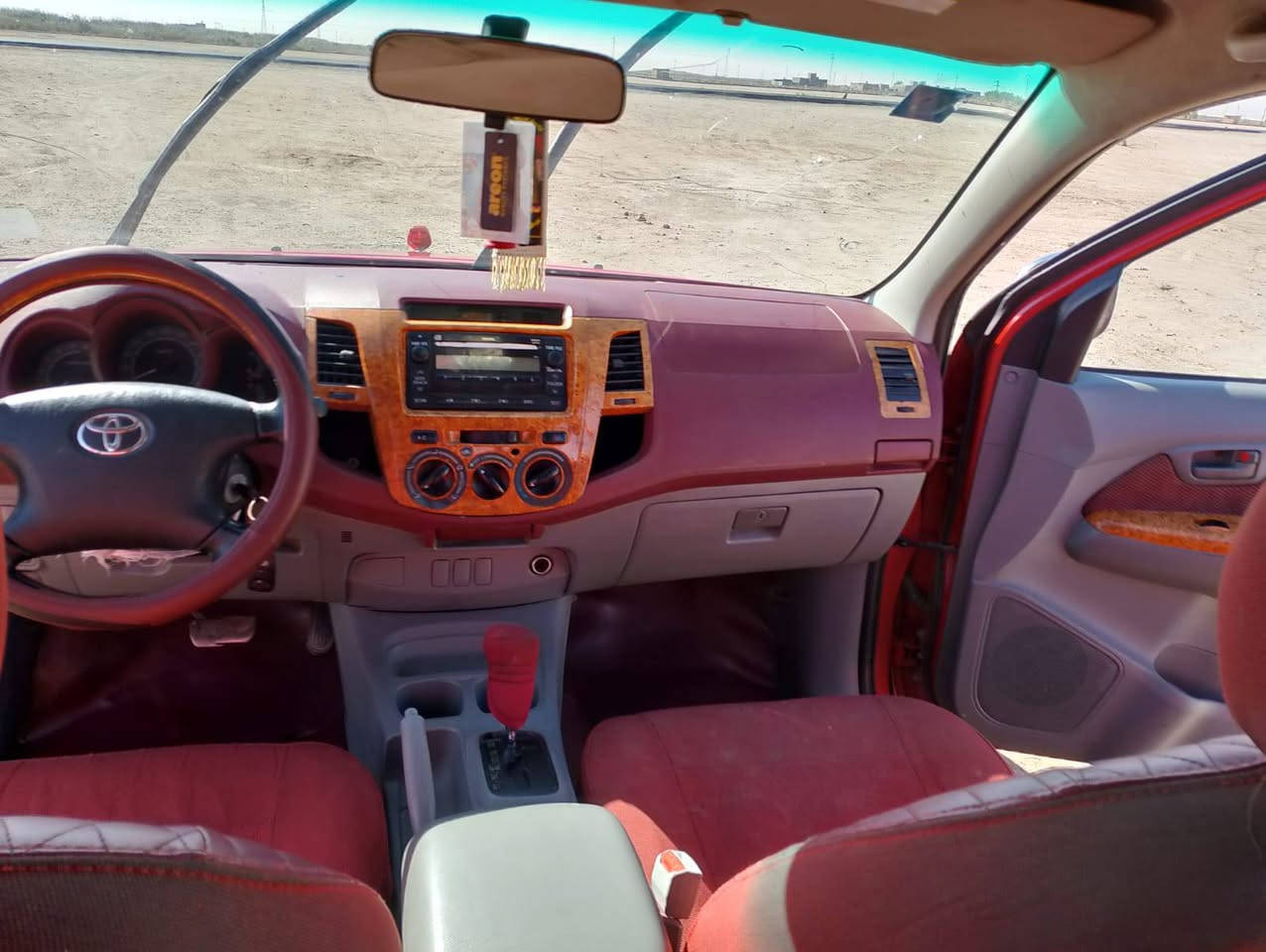 تويوتا 2010 كويتي اوتماتيك، 
بيها باب صبغ والباقي مكفول، 
محرك بي تنقيص قليل، 
گير كفالة، 
الشاصي 12،
جاهزة السيارة، تخم تاير، حدادية، تبريد، 
رقم ديالى، 
مگان السماوة، بأسمي  سنوية لـ27,
للأستفسار 
***********
***********
.
