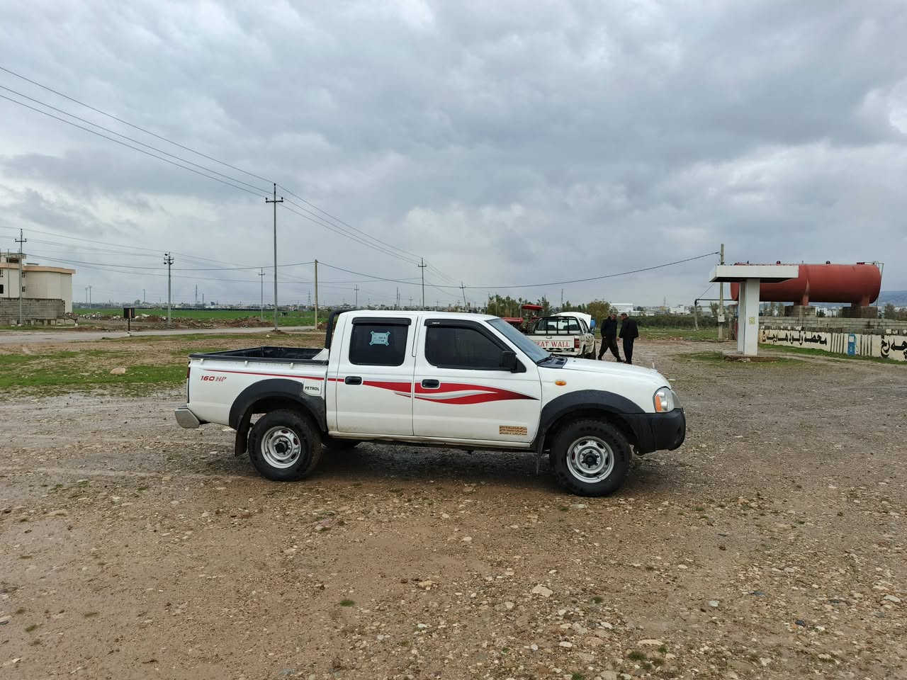 نیسان دوبە ی لیزەر مودیل 2011 گێرمە کینە ئە کسل 
بە بڵ ئە کسل بە شە رت 
پە لە پە لە بویاخی هه یە یە 
بێ دە عمو  لێدان 
نمونە لە جوانی 
بێ چرکە 
سعر 
78 گە ڵاو مە جال
شوێن چم چماڵ 
ژم 
***********
***********
