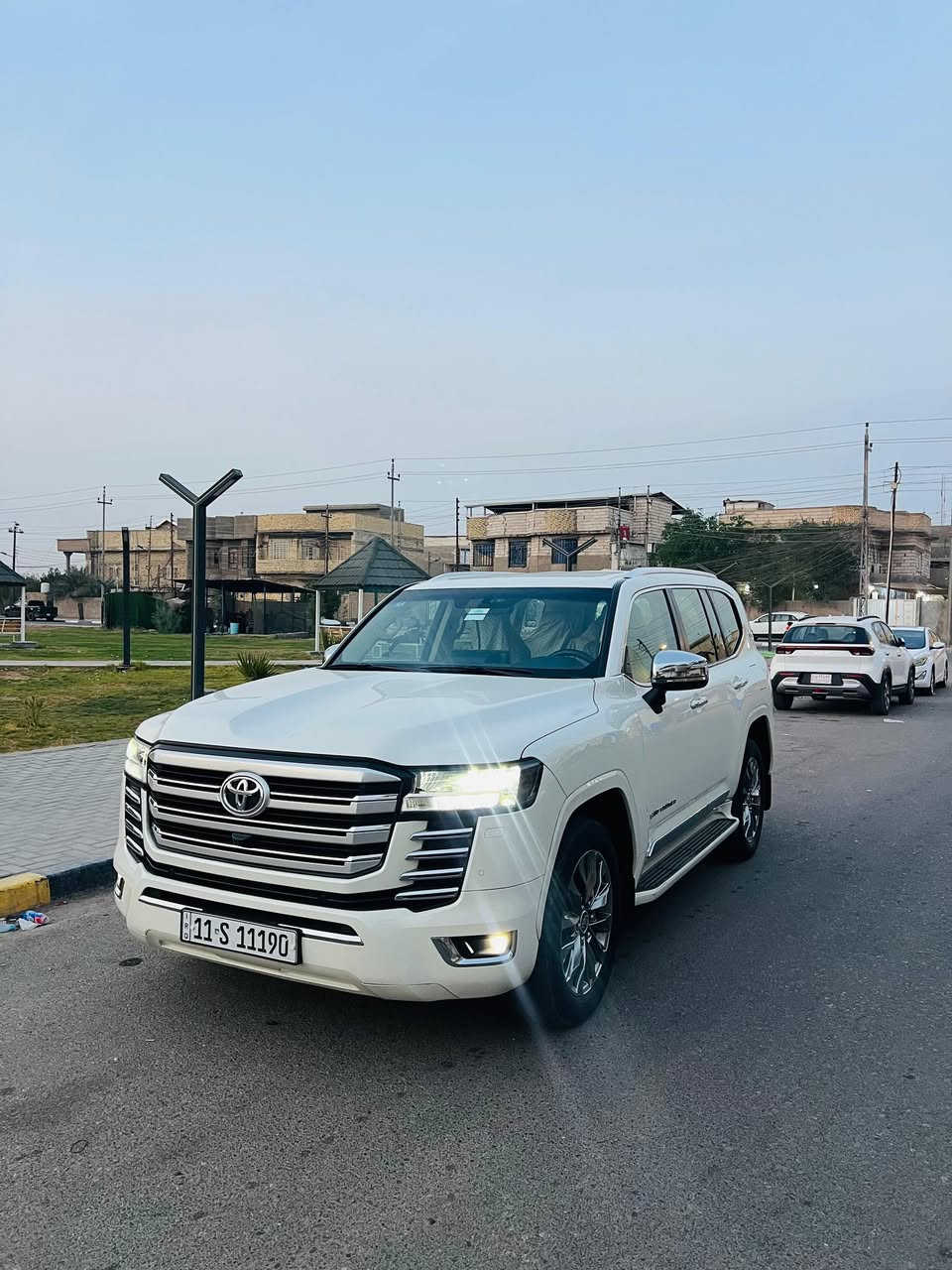 السلام وعليكم للبيع لاندكروز 2022 كاز مغلفة ppf
معروفه مواصفاتها 
رقم بغداد بأسمي تحويل ثاني يوم 
بيها بارد بل الجاملغ الايمن والايسر وبيها رشه على كد 4 اصابع باب الراكب اثر شخطه 
ماشيه 69 الف كيلو متر 
المكان البصره الطويسه 
للأستفسار الاتصال على الرقم ***********
