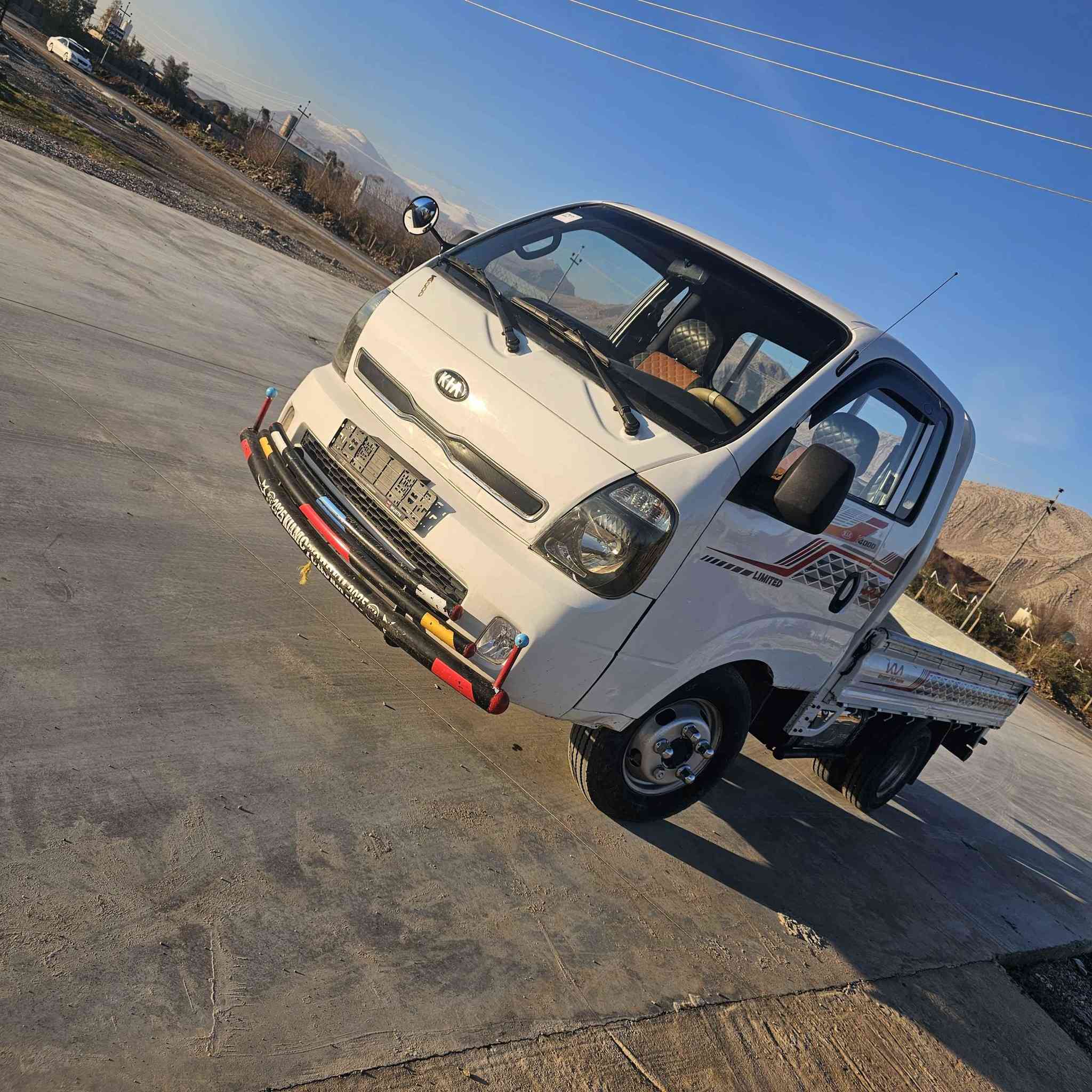 کیا چوار هە زار 
مە کینە عادی مۆدیل 2013علوجە ساغە 6تایە ی لۆکی لە ژێرە گێڕو مە کینە ی بە شە رت***********
*********** رانية, السليمانية
