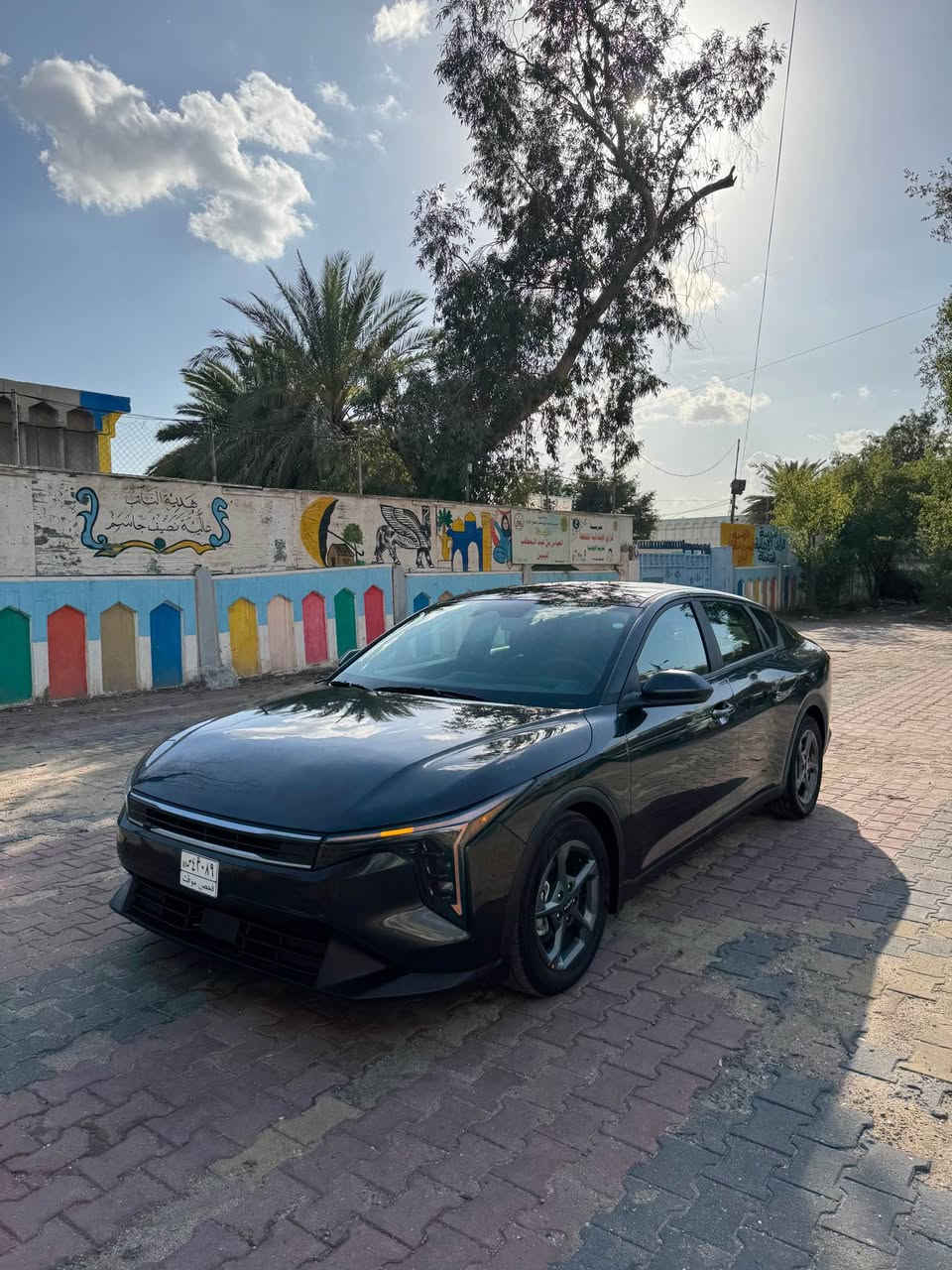 السلام عليكم للبيع K4 وارد أمريكي (اللون الزيتوني) دخول جديد بدون رقم (منفيس بأسمي) حادثها فقط شويه مقدمه البنيد كما موضح بل صوره ليبل واحد حتى الدعاميات بدون صبغ بدون ايرباك ماشيه 2 ألفين مايل فقط على وضع الشركه  محرك 2000دوش موصفات 
—————————————————
1-بصمه+ ترحيب 
2- شاشه متصله دجتل 
3- سايد بريد دكمه 
5- ويل كب 16
6- رادارات 360 درجه 
7- اوتو هولد 
8-تحكمات ستيرن 
—————————————-
باقي موصفات معروفه السعر ١٦٥ وبيها مجال بسط مكاني بغداد *********** بغداد, العراق
