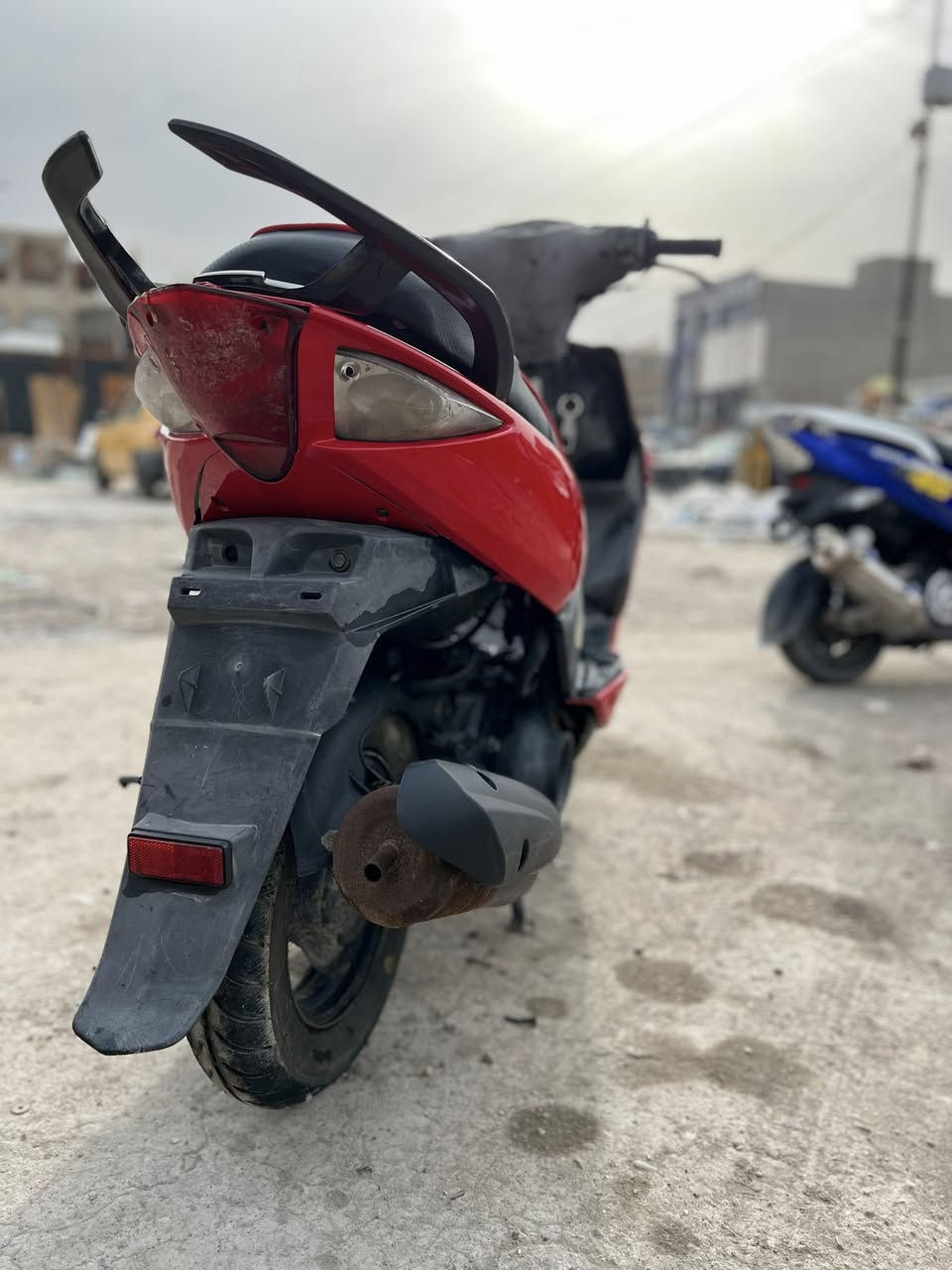 سلام عليكم دراجة مضلع كامله مكمله كهربائية  بوشه49 شلعه أو معدل سعر 450او بيه مجال بسيط ***********
