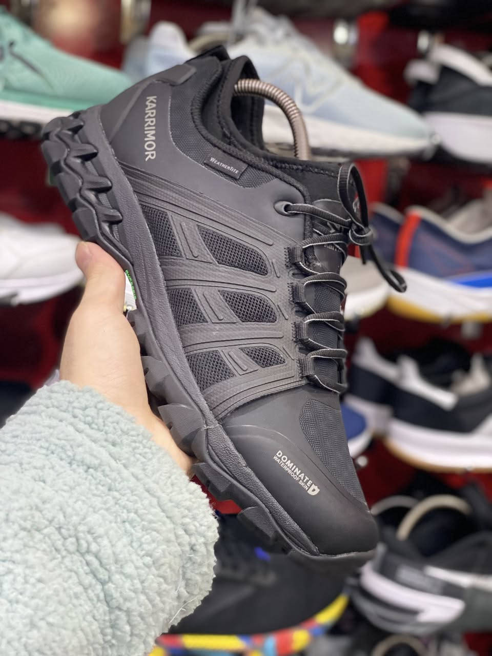 ماركة کاریمور وكالة اصلي
جدید
قياس :٤٣
طول القدم :٢٧.٥سم
للحجز دذلي خاص لو واتساب 
٧٧٠٨٢٨٤٢٤٢
