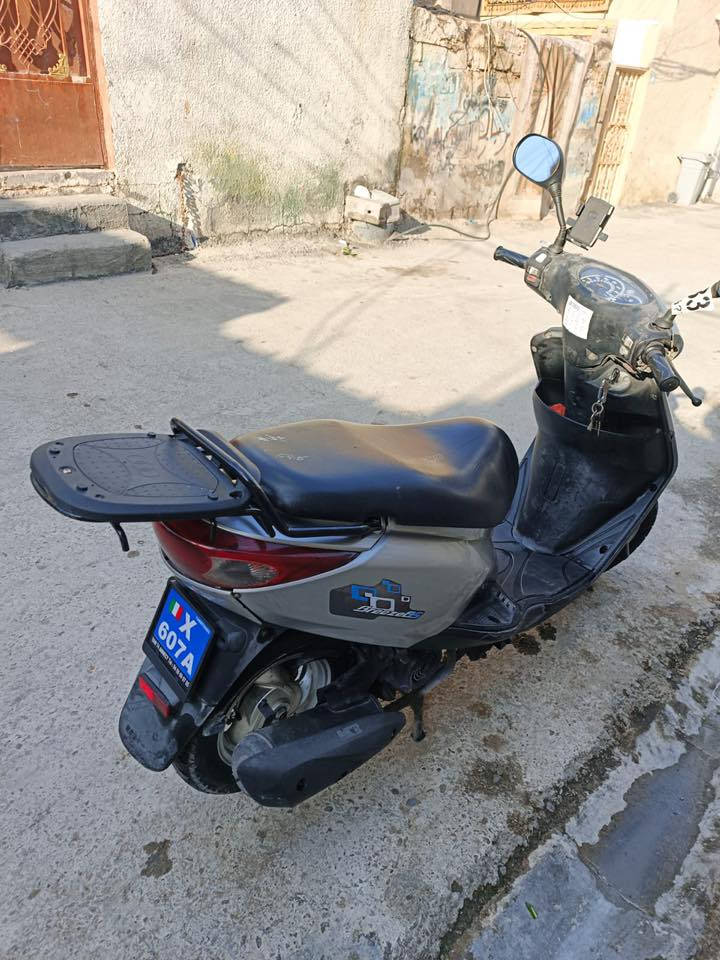 سلام عليكم دراجه فريز بشهر 12 ماخذيها رمبه  يعني صالها 3شهر كفاله عامه دراجه خير من الله كلجات رياضي  دراجه ربع ماتصرف عليها مكاني حي اور  سعر 750وبيها مجال /***********
