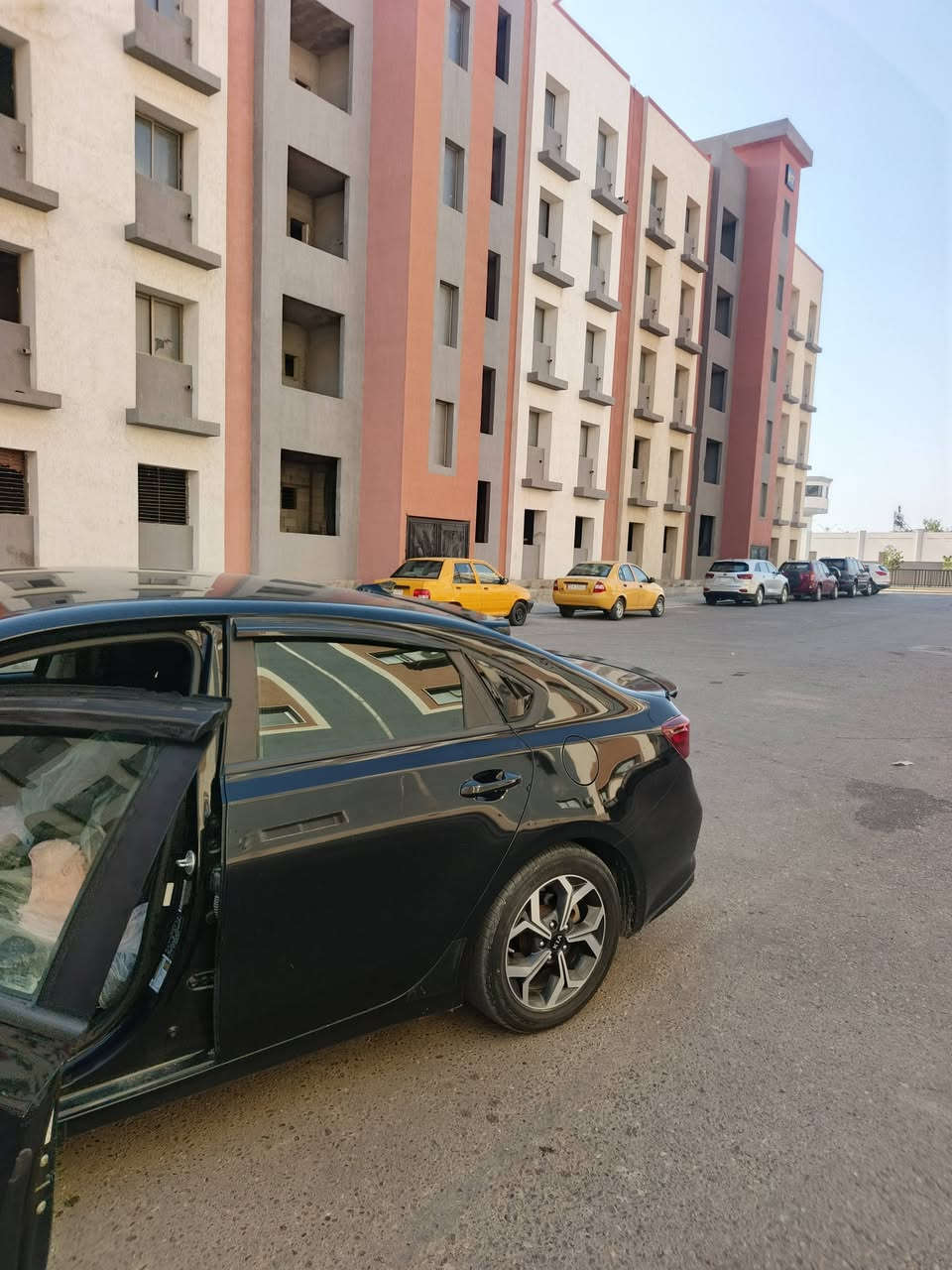 السلام عليكم كيا فورتي معوقين 21 بعدلها خمس اشهر واصير حره قطعتين بيها كير مكينه كفاله بدون نقص تبريد ثلج ماشيه 93 مكاني ديوانية حي الجامعة وهذا رقمي *********** سعرها 118
