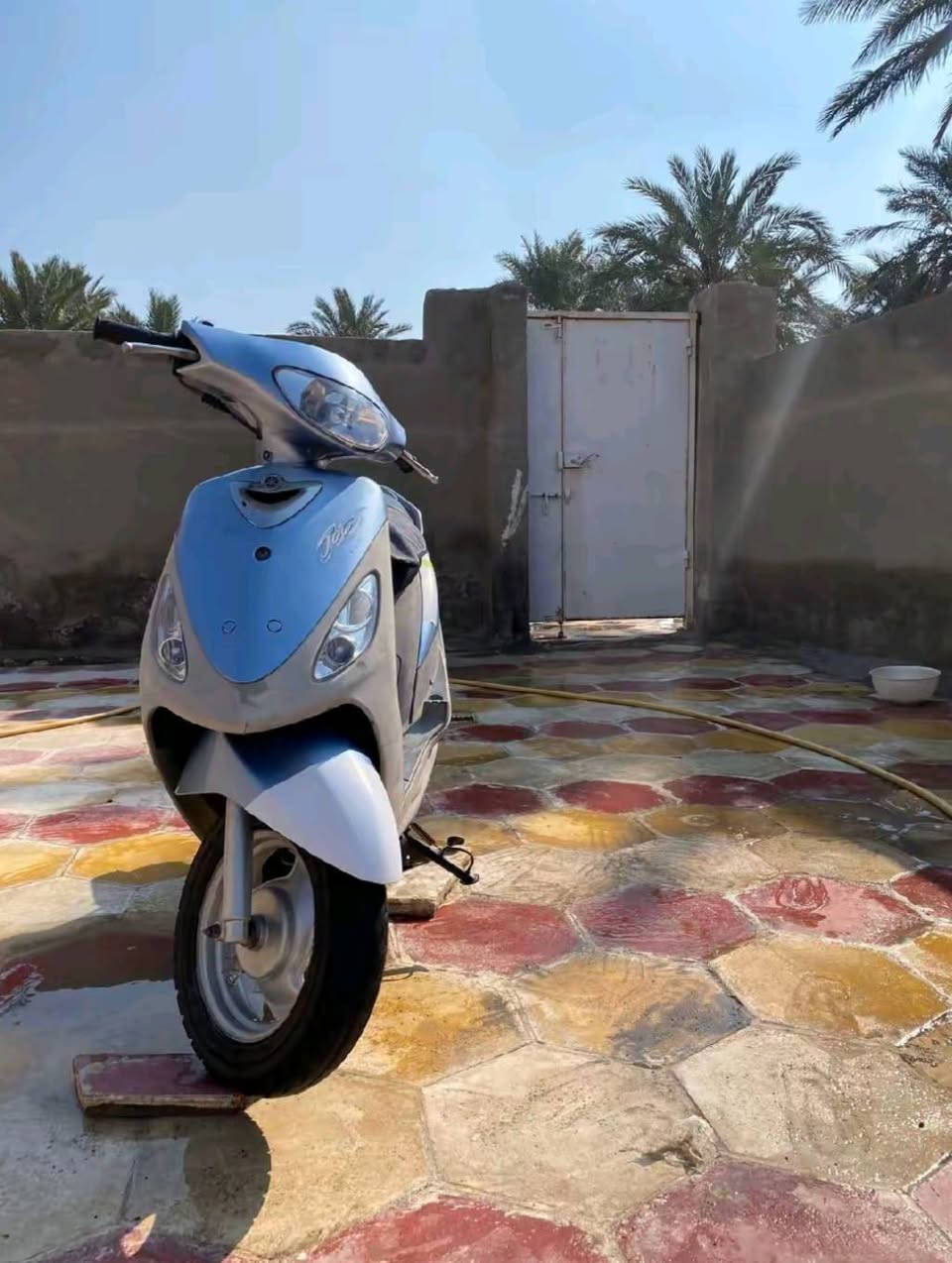 سلام عليكم ماكس منغولي نضافة فول وين مايعجبك افحص 
مكفوله س900الف وبيها مجال
***********
