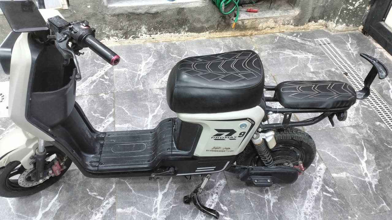 دراجة كهربائية R-9pro max 
كلشي شغال بطاريات 4 -12v
نظام 4سرعات  للأستفسار خاص 
***********
