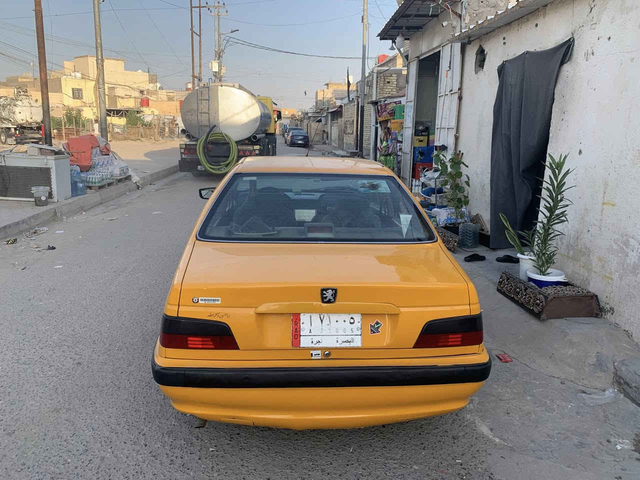 سلام عليكم بيجو بارس 2018 كفاله من ضربه بيه بس رشات بسيطه تخم تاير حداديه جديده تبريد  تجي وشوفه شوف العين كير محرك بل جيس مصفره هيئه وغرامات سعره 46 بيه مجال بصيط العنوان البصره القبله ***********
