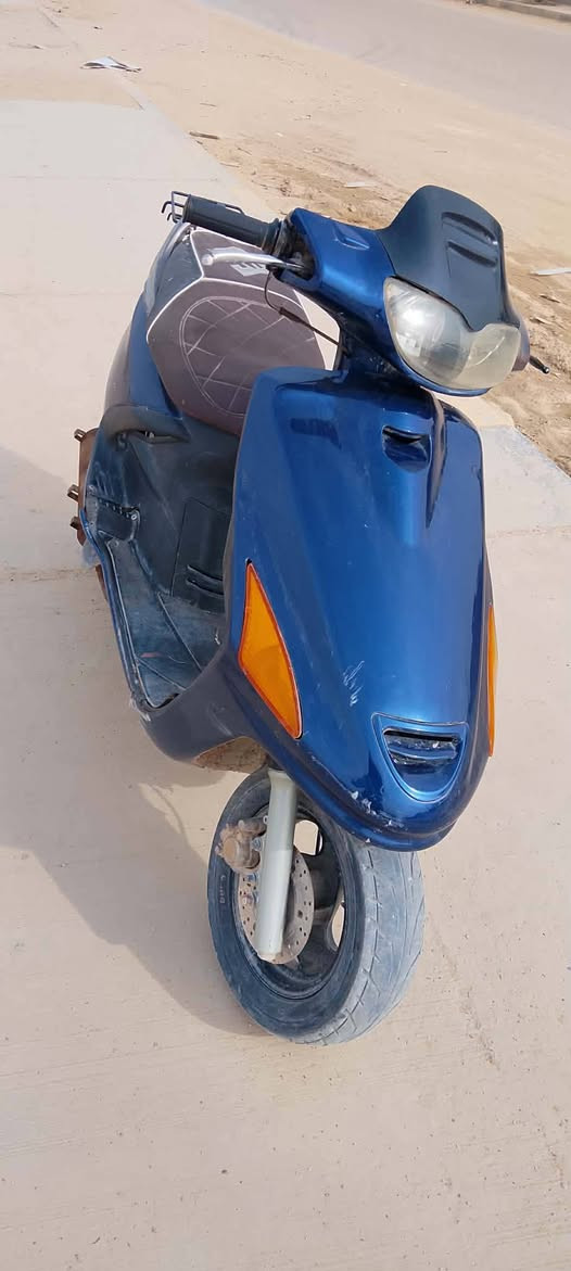 السلام عليكم فراشه فحل دسك دراجه ناعمه تجي وتسمع صوتها مكاني نجف كل نقص مابيها الدراجه كامله 
 سعرها 300وبيها مجال رقمي ***********
