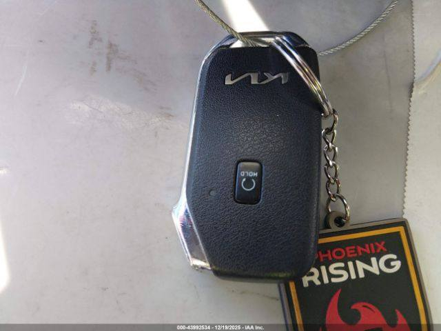سلام عليكم
Kia k5 ex 2024 
بانوراما 
ضربتها فقط الموضحة بالصور بنيد بدون شاصي بدون عابر 
فقط البنيد 
السعر 125  واصل المنطقة الحرة الاردن 
تفيد جامعة كتب الشهداء وحرة مكمرك هم 
*********** منتظر 
مكاني بغداد حي الاعلام 
ملاحضة رقم الهاتف فقط واتساب 
والسيارة تنزل يوم  25  بالعقبة
