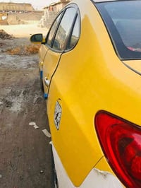 السياره للبيع بيهه خيط تبخير مراوس بأكسنت او النترا ونتراهم على الفرق ...