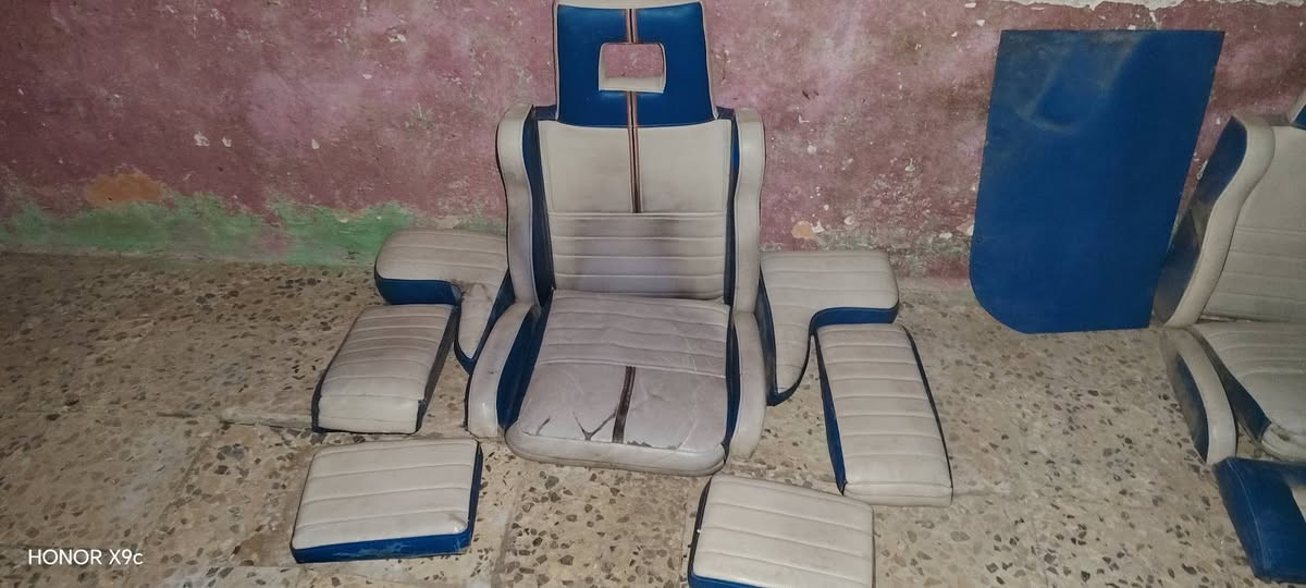 غرفه تكتك كامله فصلته ب٣٠٠ قيم وخذ بليرضى الله درع قيم وخذ***********
