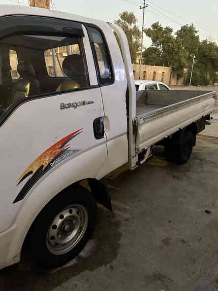 سلام عليكم سيارة للبيع كيا بنكو موديل 2007رقم بغداد تخم تاير جديد مكفوله من ناحيه شاصي ومكينه سيارة كلش نضيفه سعر 93 وبيه مجال 
📍عنوان بغداد طالبيه 
رقم الهاتف ***********
