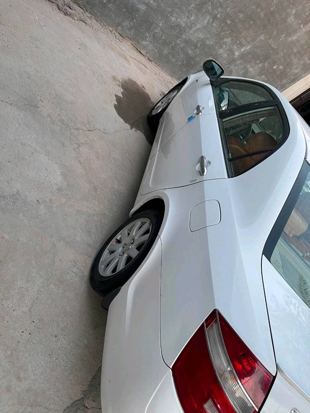 🚗 جيلي 2013 أوتوماتيك
تبريد فول منظومة فان + غاز، فلتر جديد، باتري جديد، بلكات ومجاول جدد.
إدامة كاملة (بلكات، راديتر، جويتر)، السيارة لا تنقيص ولا تبخير، كير ومحرك كفالة.
حدادية كاملة سبير محركها الأصلي، مازدات كشافات جديدة، دوشمة حلوة.
الجاملغ الأيمن مصبوغ حسب كلام المالك، وأكو ضربات بسيطة موضحة بالصور.
رقم نجف مشروع وطني، سنوية نافذة لغاية 2029.
📍الموقع: الحلة - دبلة
📞 ***********
💰السعر 54 قابل للتفاوض