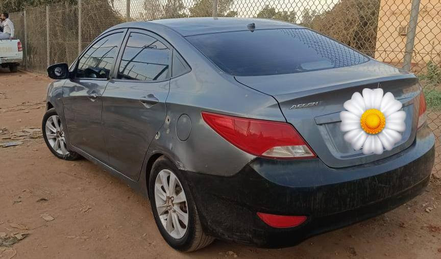 *للبيع في امدرمان*
اكسنت مضلع
موديل 2013
اتوماتيك
مفتاح
مقاسين زيت
ترخيص الخرطوم خ ٥ جديد
مكنه فل الفل صالون مهذب
السعر 25نهاااائي 🔴
400 عموله من المشتري ثابتة
0126207373          0909551735
