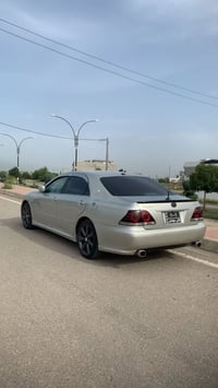 شاهين ١٨٢ • ٢٠٠٥ • مقاعد جلد