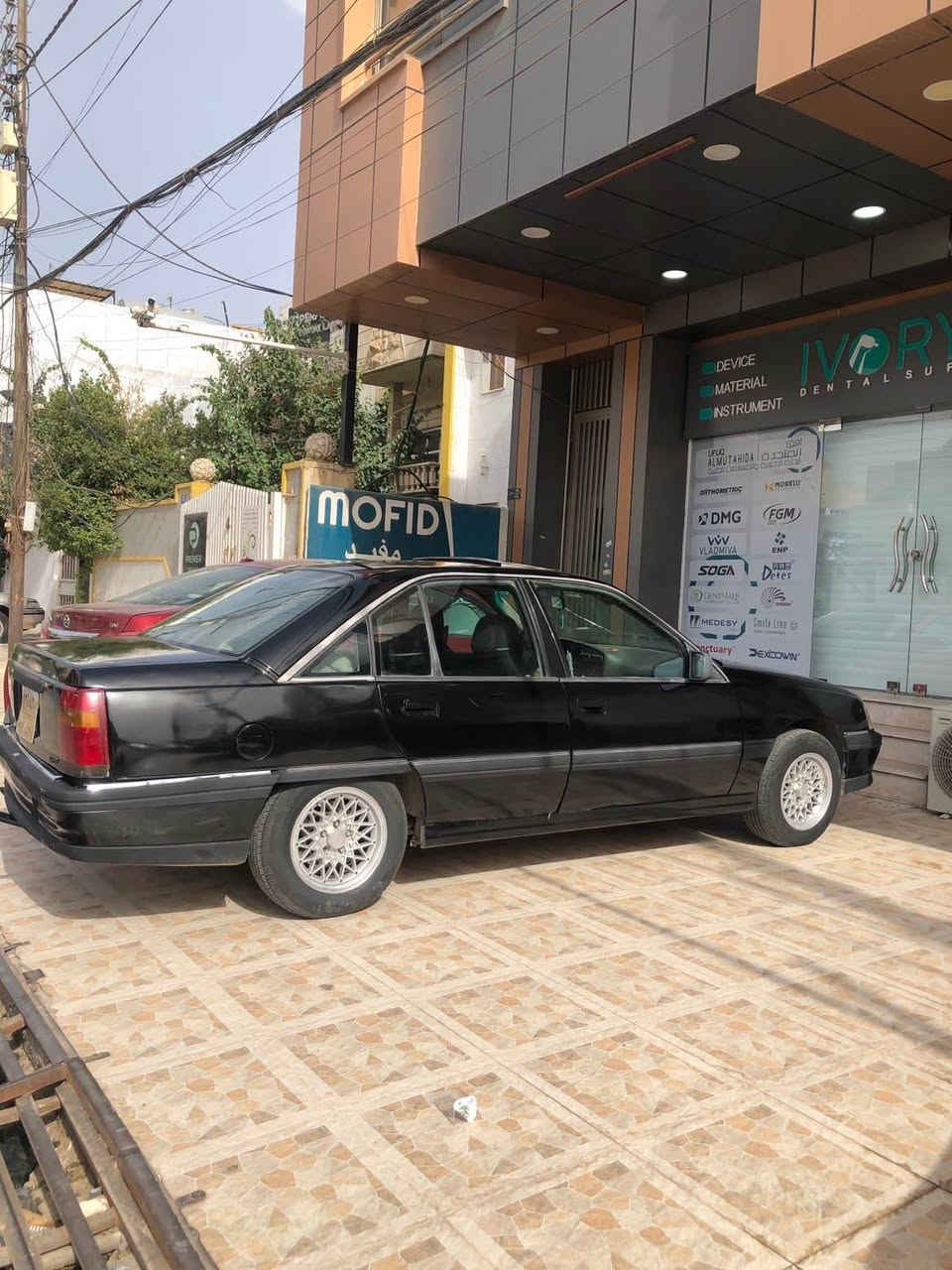 بەبێ لێدارن پشتو پێش کەپس هەزا ماشەلا لەسەر دەق مایتەوە مۆدیلی ١٩٩٢ جام کارەبایی گەرمی لەسەر سویچ
تایەی تازەی بۆ بەستراوە سەیارەکە رەقەم هەولیرە  چوار ویلی تازەی بۆ بەستراوە 
مەکینە گێر بەشەرت دوکەڵ بوخار بەشەرت 
سەیارەکە پارەی مانتۆرێکە هەزار ماشەلای لێبت  سلایتە  کارەببایی هەموی لەسەر دەق ماوەتەوە تازە پۆلیشی بۆکراوە لێدارنی نیە زۆر توندو تۆلە سەیارەکە  داوای ٢٧ وەرەقەی لیدەکەم زەرورم ***********
***********
*********** أربيل, العراق
