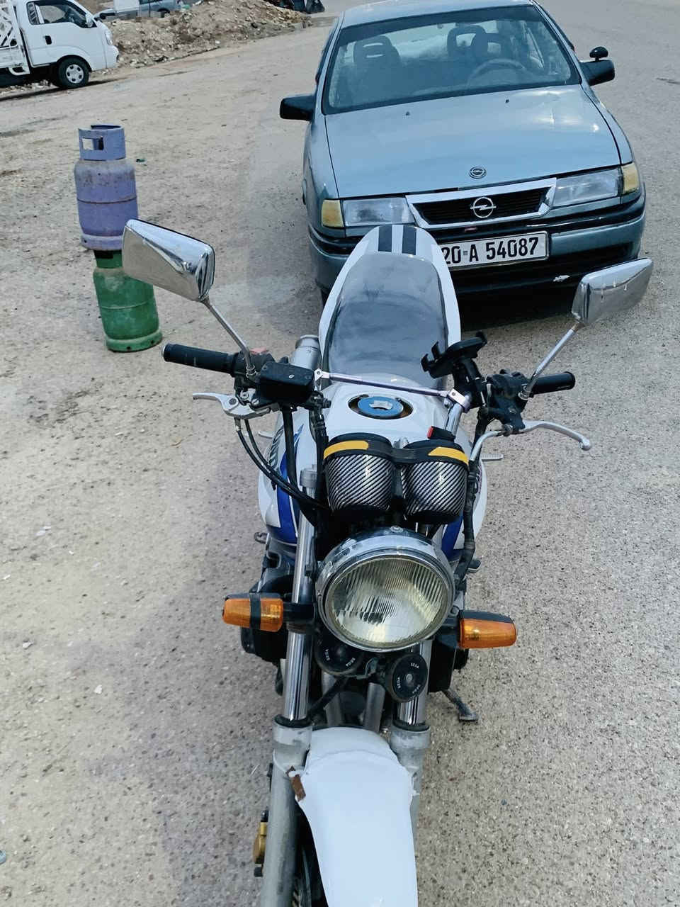 @إشارة

سلام عليكم 
دراجه للبيع هونده 
جيل 2 تعليمي 
8 ولف 
دراجه مكمركه 
كفاله كير و محرك 
السعر 14 ونص 

الرقم ***********
