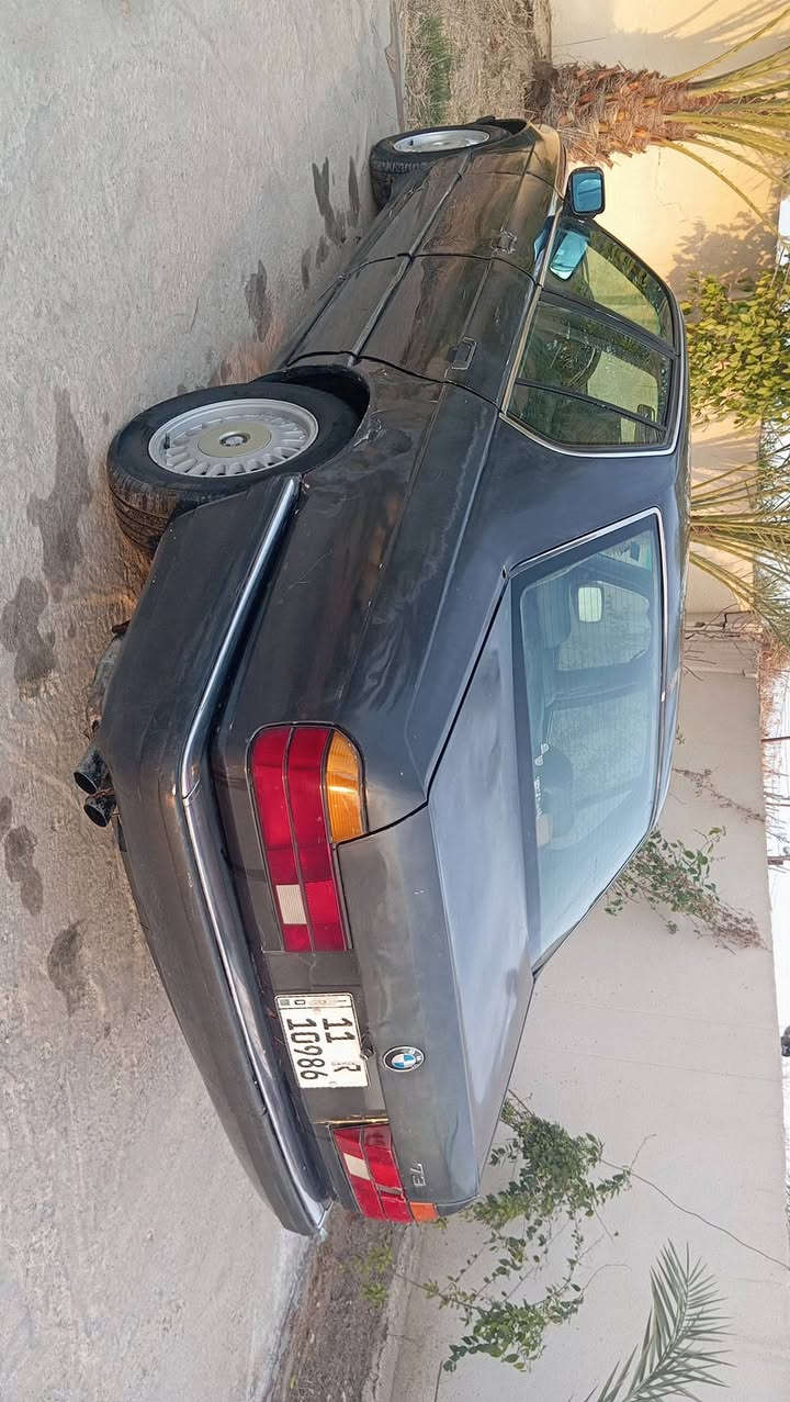 بي ام 730 موديل 92 رقم بغداد تحويل مباشر 
بدون حادث بدون خياس كير ومحرك جدد 
السعر 35 وبيهه مجال 
المكان بابل ***********
