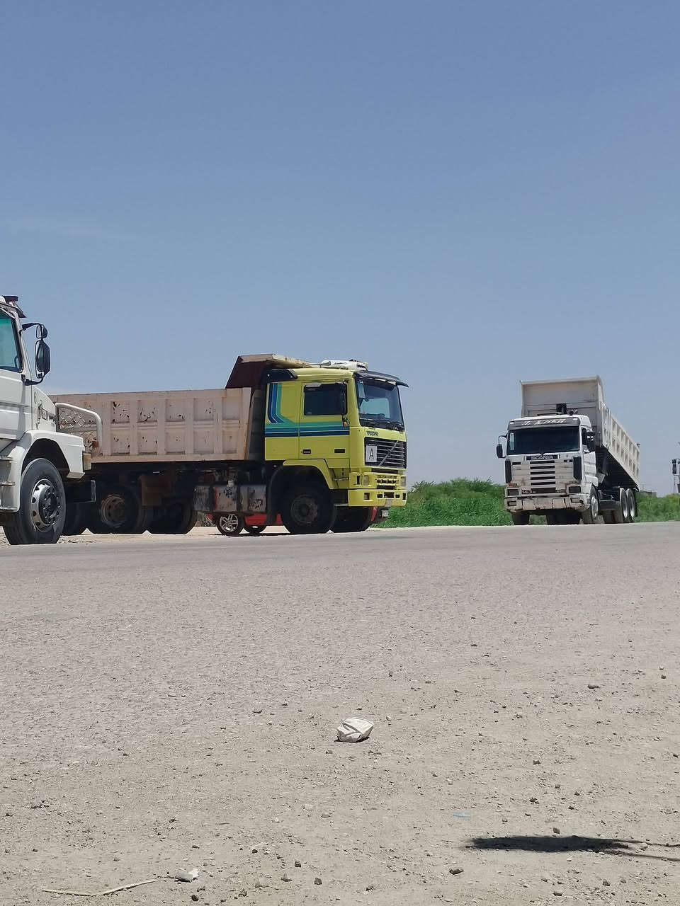 للبيع فالفو اف12 موديل 91 حجم22 السعر والتفاصيل عله الرقم ***********
