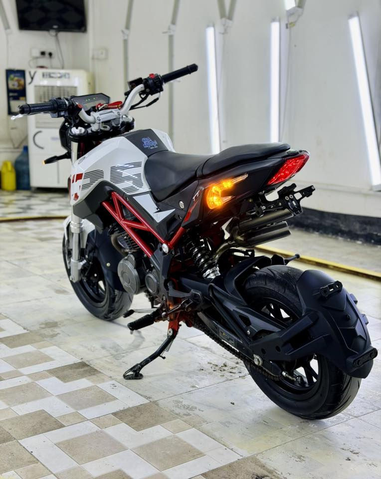 السلام عليكم بنلي 135 tnt
مكاني واسط

 نظيفه استخدام شخصي

موديل 2024 

السعر مليونين $

الاستفسار 

***********

متواجد ع رقم وعلى ماسنجر
