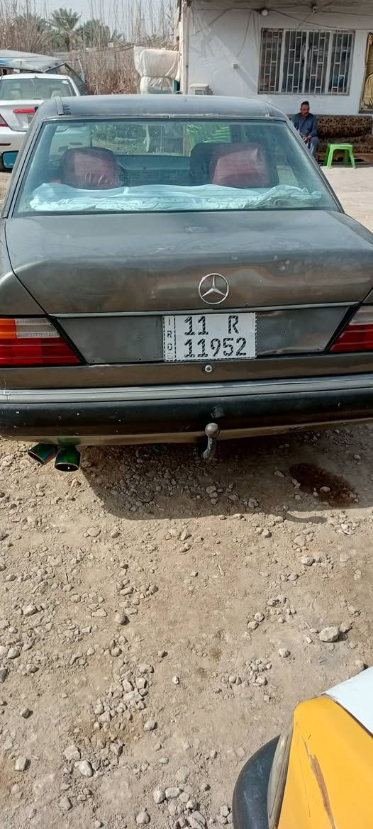 مارسدس دب رقم بغداد انكليزي بسمي موديل 91 محور بطه سيارة جاهزه خير من الله تبريد ويه السويج 40بيها مجال بسيط عنوان بابل ***********
