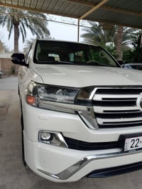 لاند كروزر V8 • ٢٠١٧ • رقم اربيل