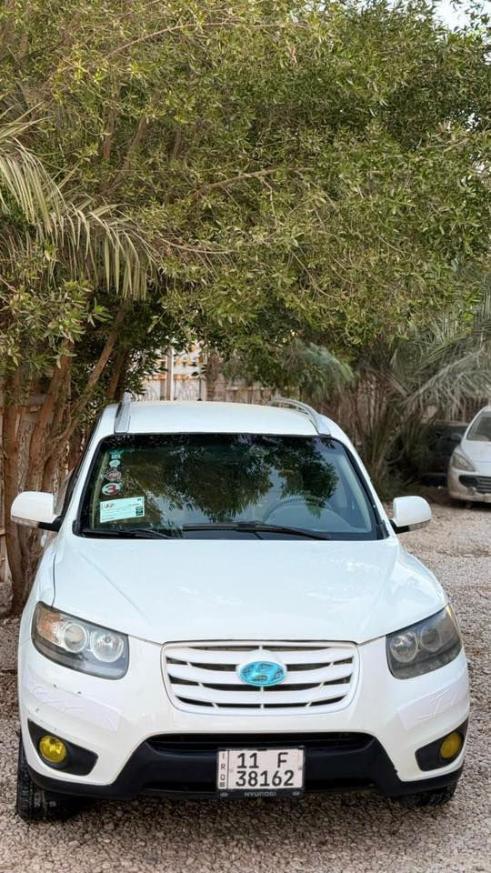 السلام عليكم
سنتافي 2012فول  خليجي موصفات عده الفتحة ول بصمة 
سيارة مصبوغة عام اثر جفية بسيطة على جهة سايق   وتعمير درجة اولة 
  بدون دواخل  لغود شواصي كفالة
مكينة ٦ سلندر 
  ماشية ١٩٨
 حدادية. جديدة
تخم تايرات 
٧ راكب 
مري شفط
شاشة 
تبريد ٣ قطع 
تبريد ثلج 🥶
 دك جرس من تعبر (١٢٠)
مكينة وكير بل صندوك لوك 
السعر( 110)وبية مجال للطيبين
مكان سيارة بابل حلة 
***********
