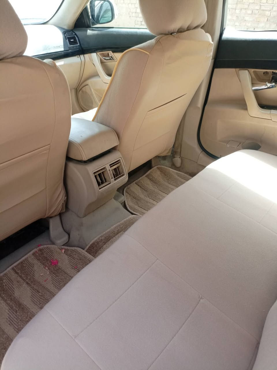 سياره ام كراند c8محرك مستيبوشي حجم 2000.,للبيع تبريد شغال مصبوغه عام اثر جراد وبعض خياس صاحبها بالناصريه سعرها 57للتواصل ***********
