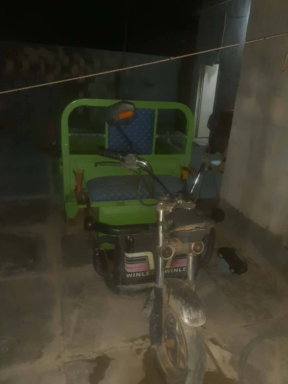 عنوان.  الكوت
نقض بطاريات 
بيع او مراوس 
سعر 400


**إذا كنت صاحب هذا الإعلان وتريد حذفه لأي سبب، رجاءا أرسل رسالة إلى الدعم الفني**