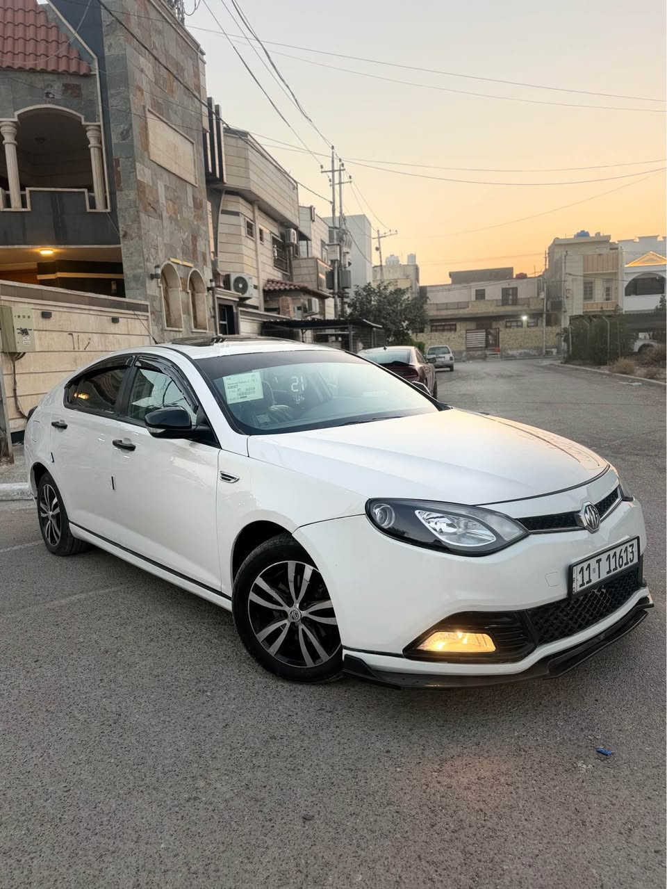 السلام عليكم 
ام جي 6 موديل 2014 
محور كير ومكينه كورلا نحله تحوير مضبوط 💯
كير ومكينه بحاله جيدة 
صدر امامي خلفي جديد
 تبريد ثلج ❄️ 
تدفئه شغاله 
كهربائيات كلها شغاله
تخم تاير جديد  
السياره فول مواصفات 
فتحه
بصمه 
تحكم ستيرن 
ثلاجه بل چكمچه 
 شاشه بلاديه 
السياره بيها سونار مرفق بل منشور 
بيها صبغ الجاملغ الخلفي وبين الباب والجاملغ الأمامي فقط 
السياره جديده من كلشي وبدون اي نقص وبل عافيه عل ياخذها 
مكاني بغداد حي العامل 
السعر ٦٥ وبيها مجال 

‭٠٧٧٧ ٦٧١ ٤٠٧١‬ بغداد, العراق
