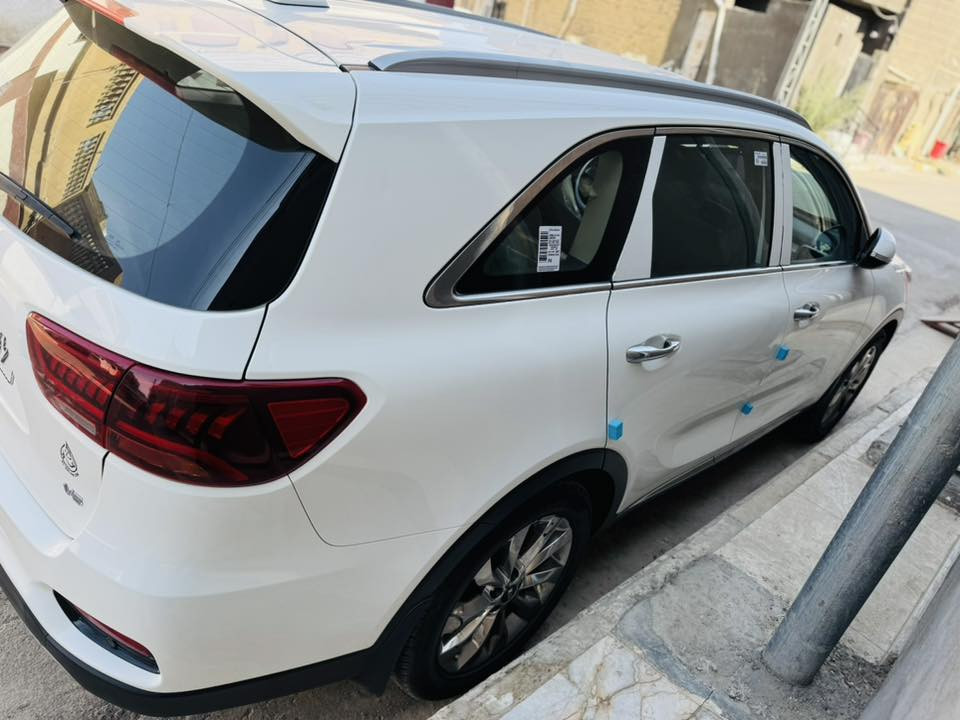 كيا سورنتو 2020 خليجي 
فول مواصفات عدا البانوراما 
كفاله عامه 
V6 سته سلندر 
بأسمي تحويل ثاني يوم 
السعر 260 بيه مجال 
مكاني ناصريه 
الرقم ***********
