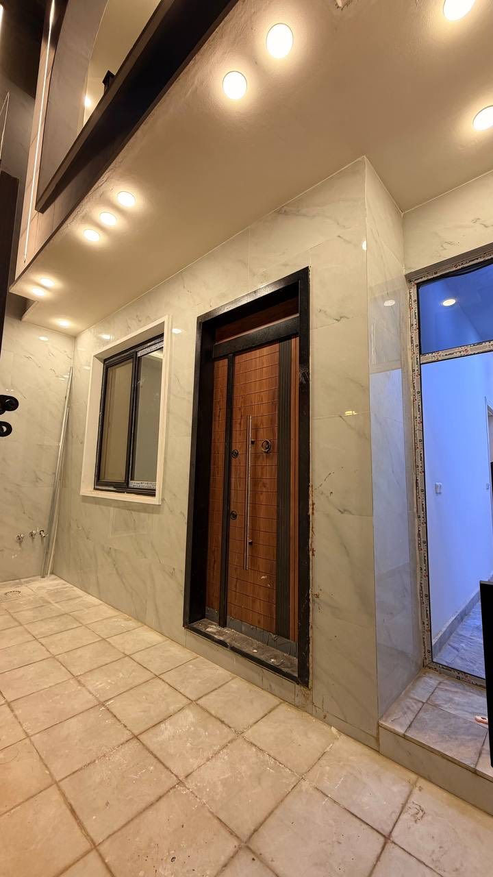 مشتمل للبيع مساحة 1️⃣2️⃣5️⃣ م 🏠✨
الواجهة 6:25 نزال 20 حي الجهاد . الشارقة 📍

قرب مجمع النسيم 

محتويات: 4 غرف نوم 🛏️، 3 حمامات 🚿

صالة، مطبخ، هول داخلي 🛋️🍳

للإستفسار: *********** 📞
