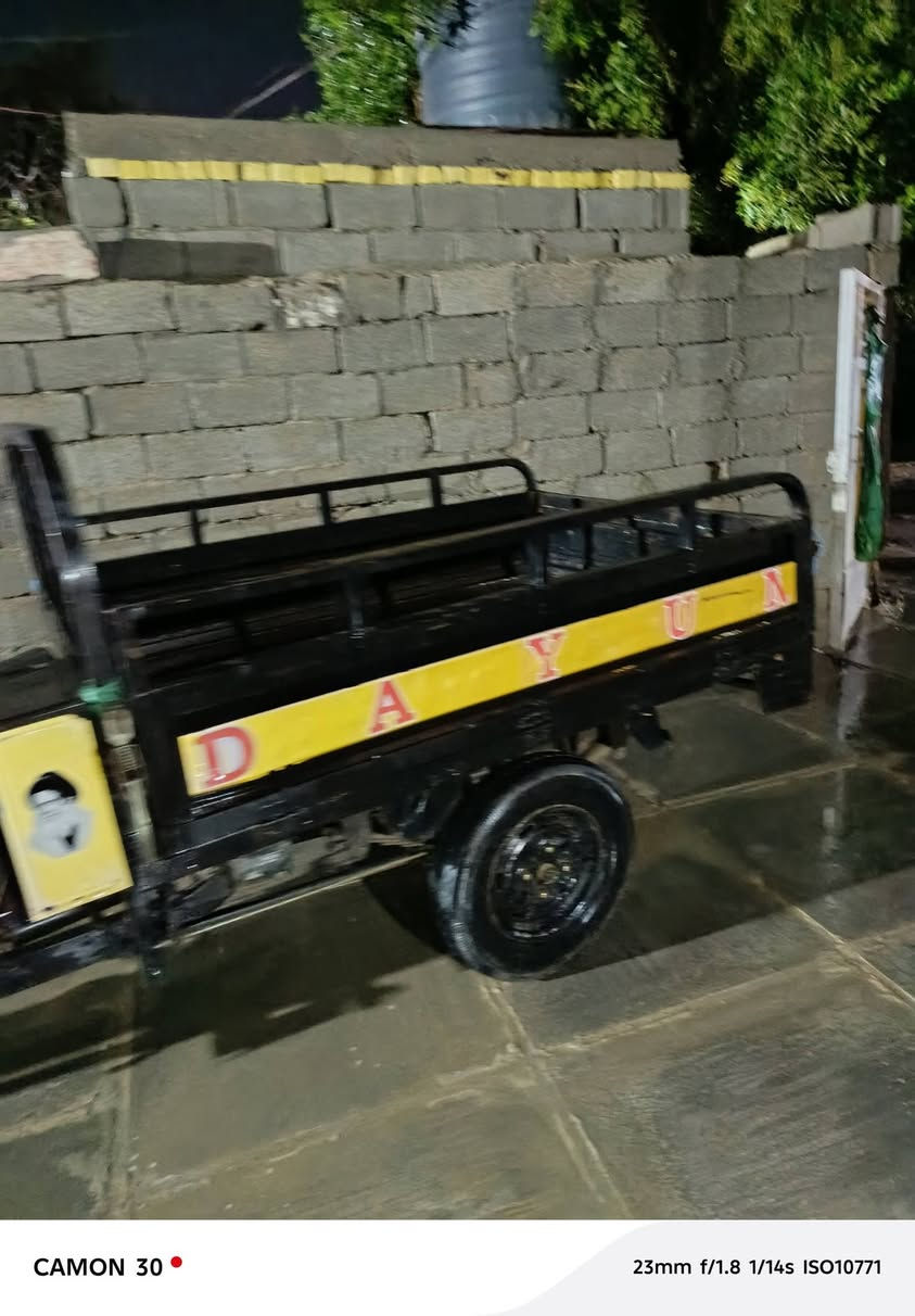 سلام عليكم ستوته للبيع 20011
رغم وسنويه‏‪***********‬‏السعر خاص
