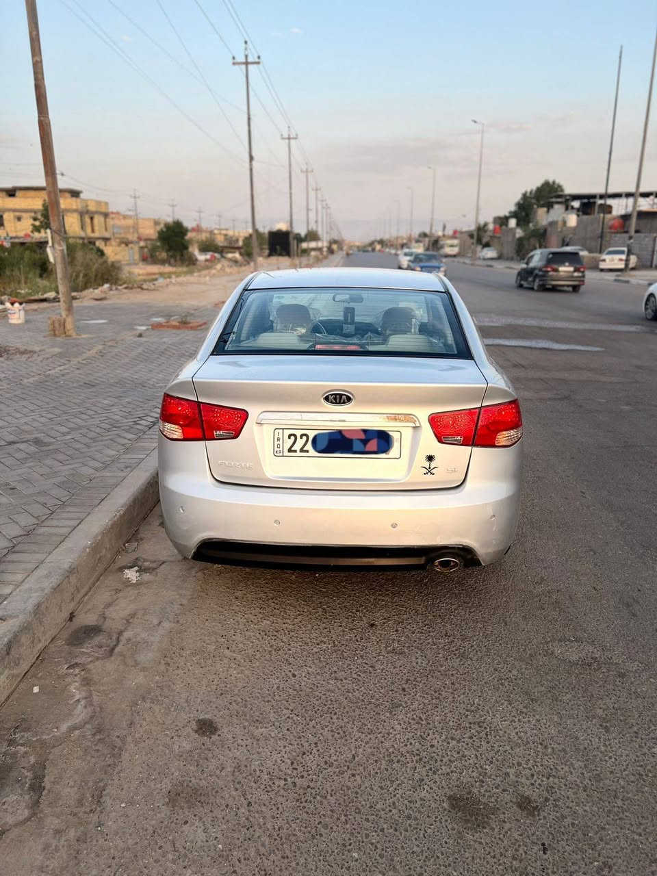 السلام عليكم سيراتو  للبيع اومراوس دخول جديد ادوات ادوات 
سيراتو 2013 اصل 
لون سلفري 
كصتين  شغل باجات 
متومه شمالي  سنويه 29
نضافه 100/100
مكينه كير اكسل كفاله
حداده جديده كلش 
مكينه 1600 دوووش 
مسجل دمام 
فقط فتحه 
تبريد ثلج منضومه جديده  
نضافه كشر 100
نضافه داخل 100
حجر بيئة موجود بلادي
تخم تاير جديد
سعرها 50  وبيه مجال 
سياره خير من الله الف ما ذب عليه
مكان سياره بصره  
*********** واتساب فقط
